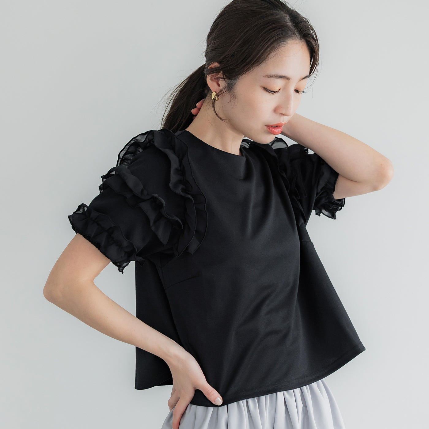 コカ coca 袖フリル半袖トップス (Black) Black