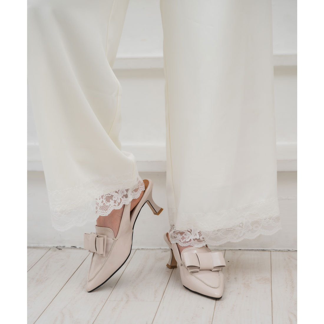 クチュールバイロジータ couture BY ROJITA ウエストデザインワイドパンツ (ホワイト) ホワイト