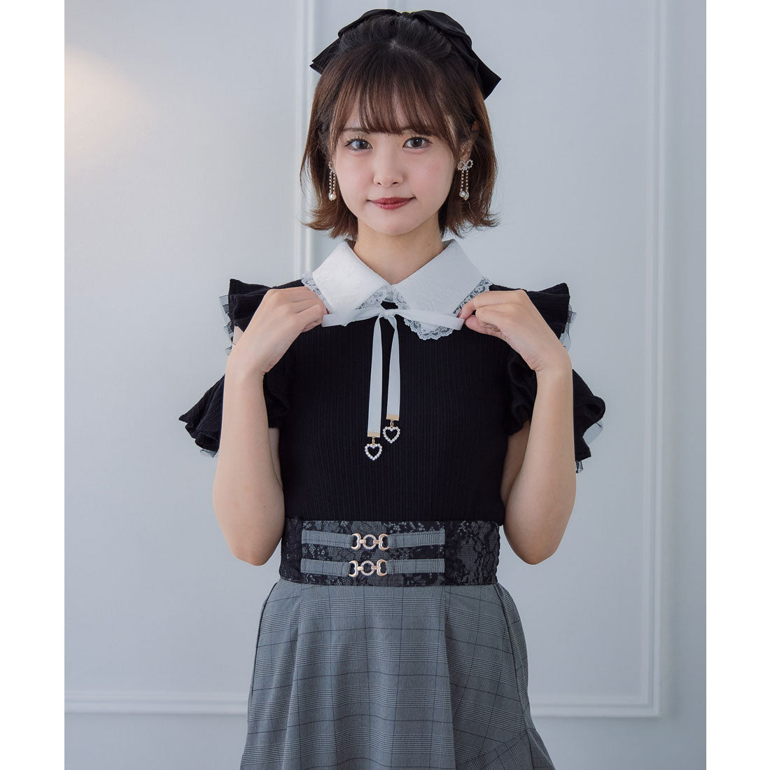 クチュールバイロジータ couture BY ROJITA ショルダーラッフルフリルトップス (ブラック) ブラック