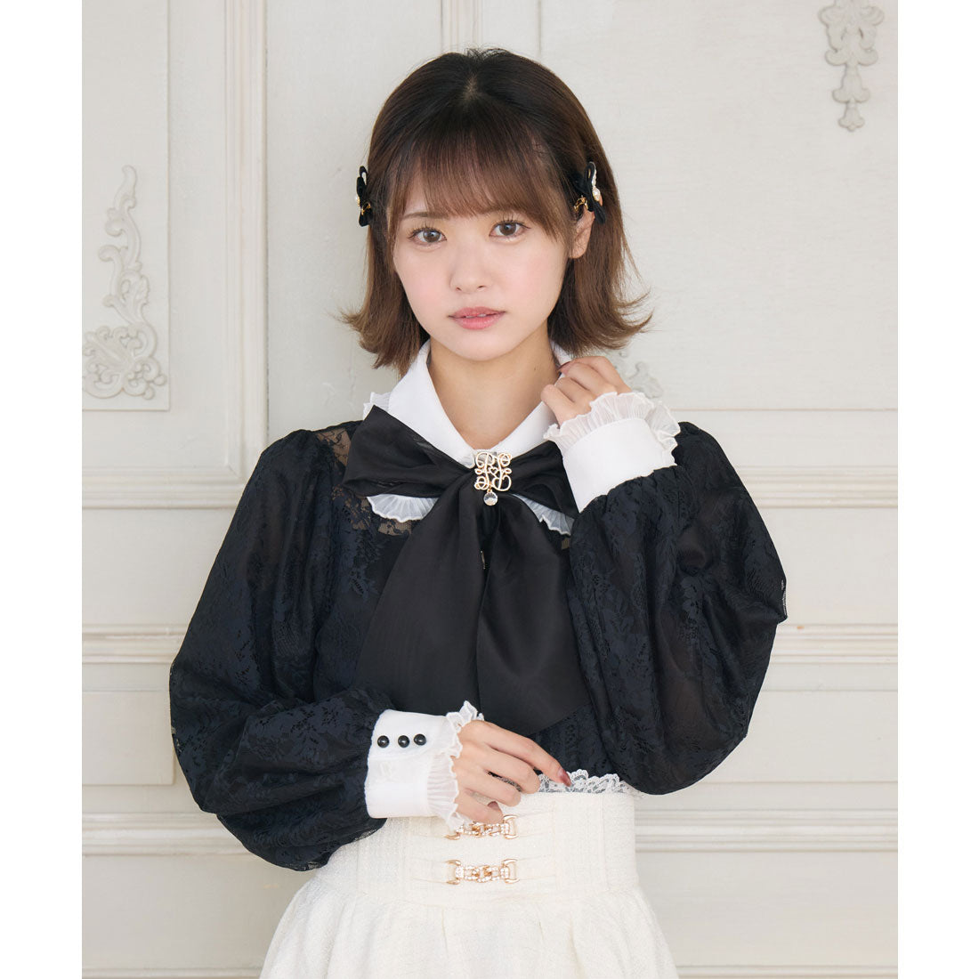 クチュールバイロジータ couture BY ROJITA モノグラムブローチレースブラウス (ブラック) ブラック