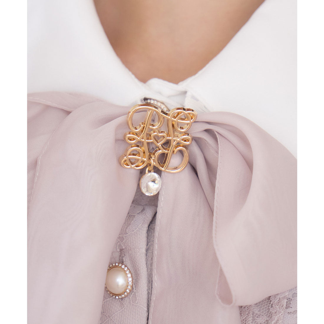 クチュールバイロジータ couture BY ROJITA モノグラムブローチレースブラウス (ブラック) ブラック