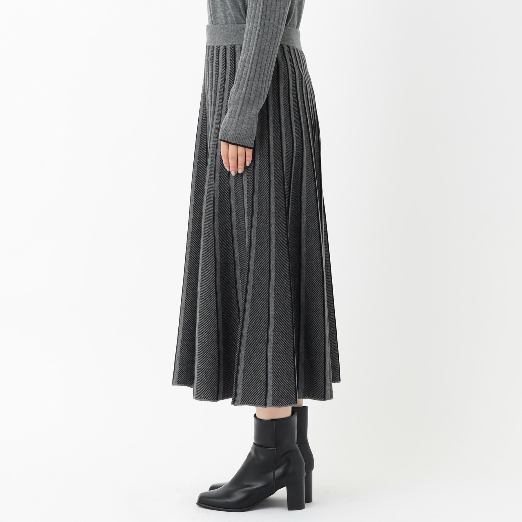 コルディア CORDIER 【セットアップ/S~3Lサイズ】アーバンヤーンニットスカート (ブルー(493)) ブルー(493)