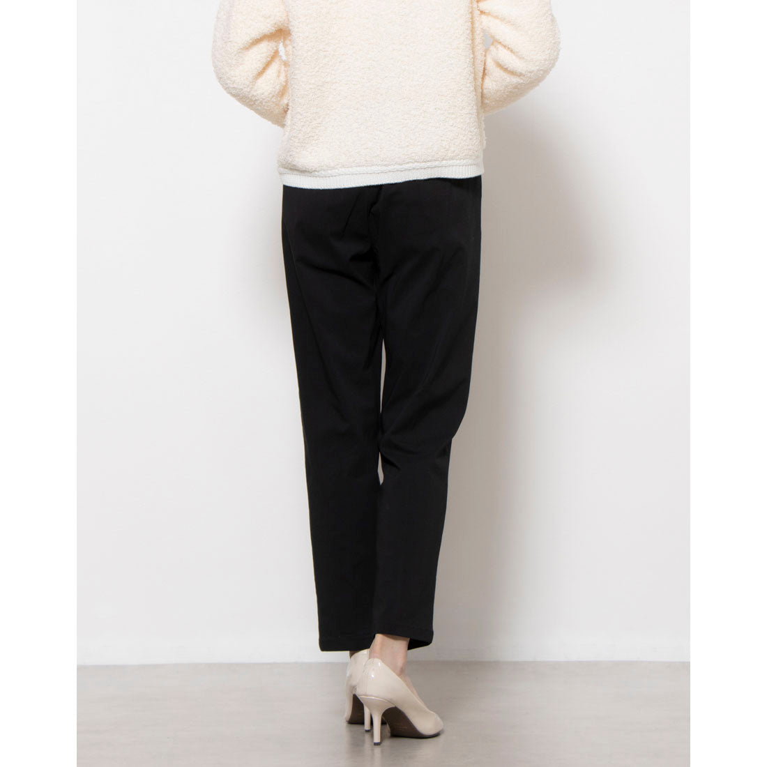 コムサモデルズ COMME CA MODELS 【美しいベーシックパンツ】 ストレッチテーパードパンツ (グレージュ) グレージュ