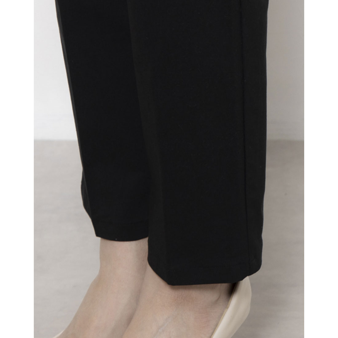 コムサモデルズ COMME CA MODELS 【美しいベーシックパンツ】 ストレッチテーパードパンツ (グレージュ) グレージュ