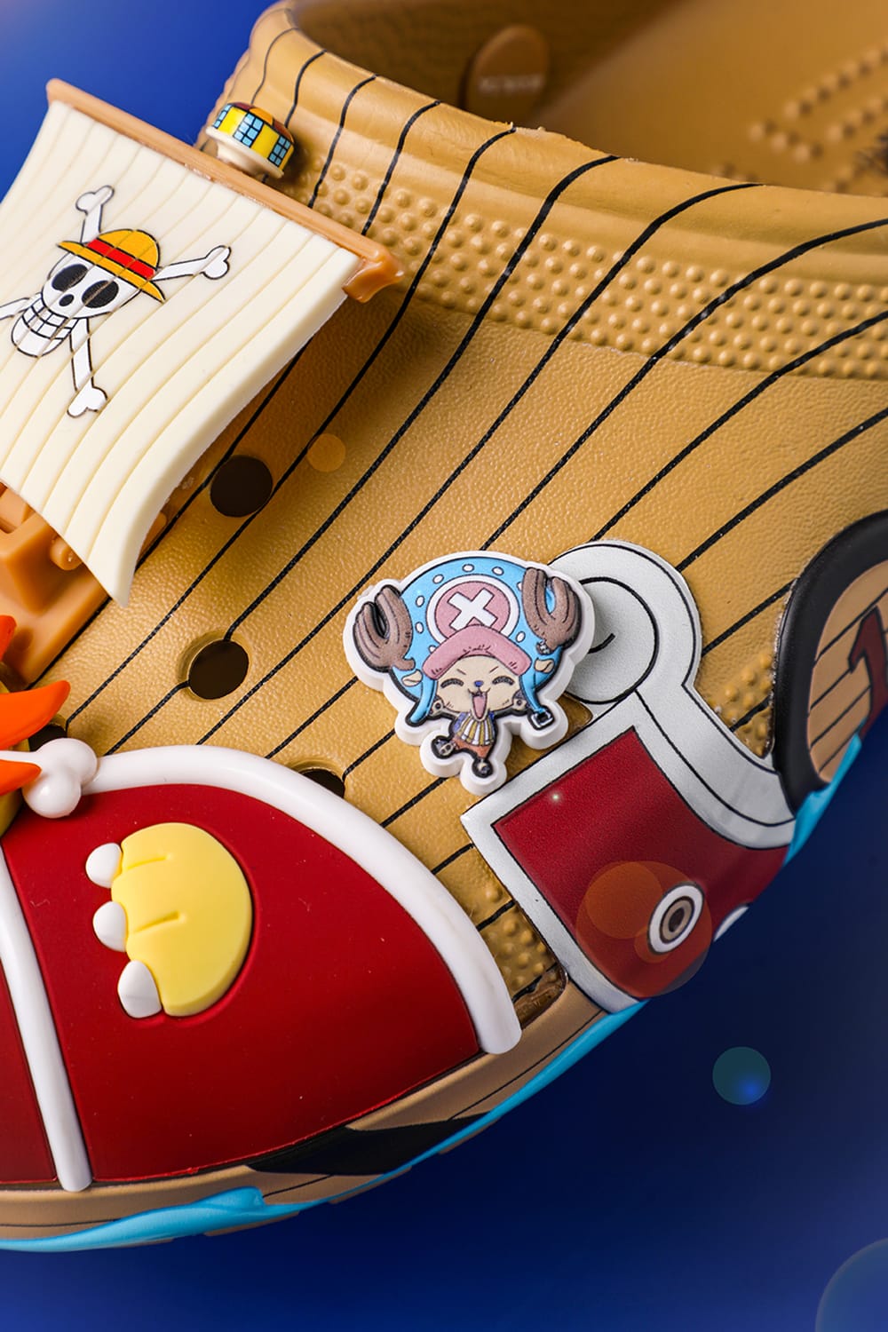 クロックス crocs ONE PIECE THOUSAND SUNNY CLASSIC CLOG (MULTI) MULTI