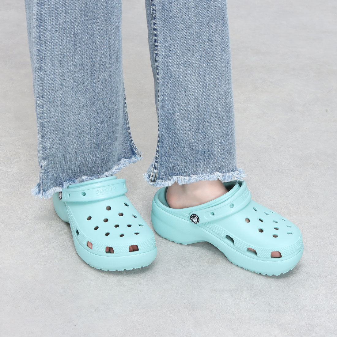 Crocs Women's Platform Sandals CLASSIC PLATFORM CLOG 206750