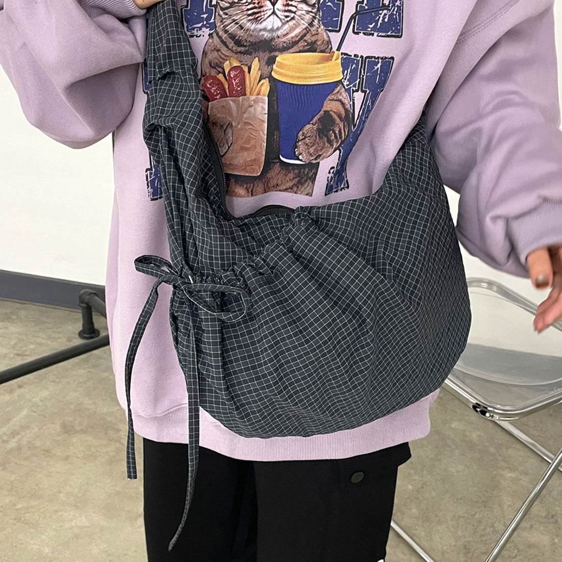 シーアールビー CRB 撥水ドロストチェックショルダーバッグ (ブラック) ブラック