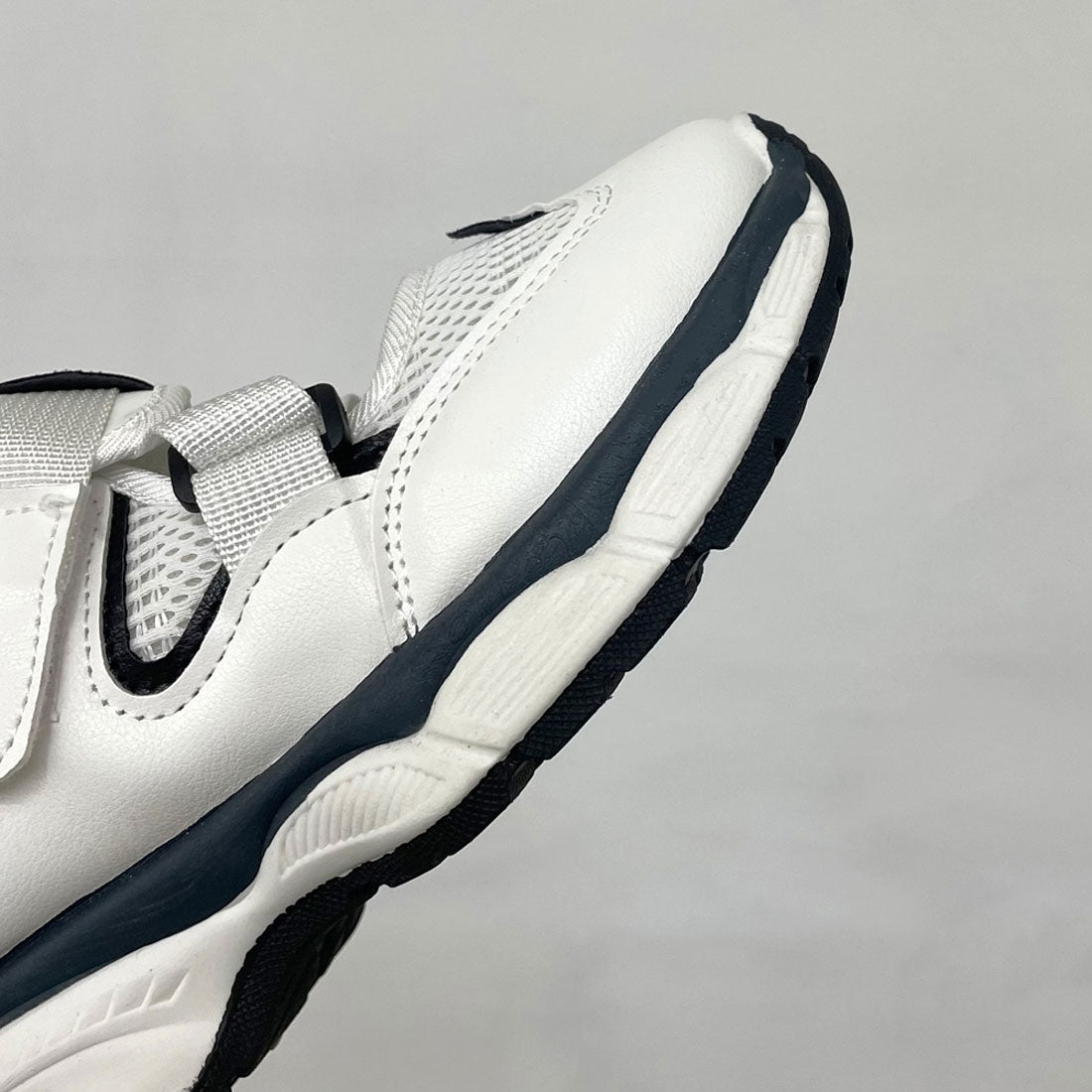 シーアールビー CRB メッシュスニーカーサンダル (ブラック) ブラック