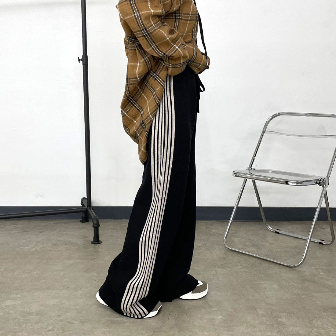 シーアールビー CRB ラインニットワイドパンツ (グレー) グレー