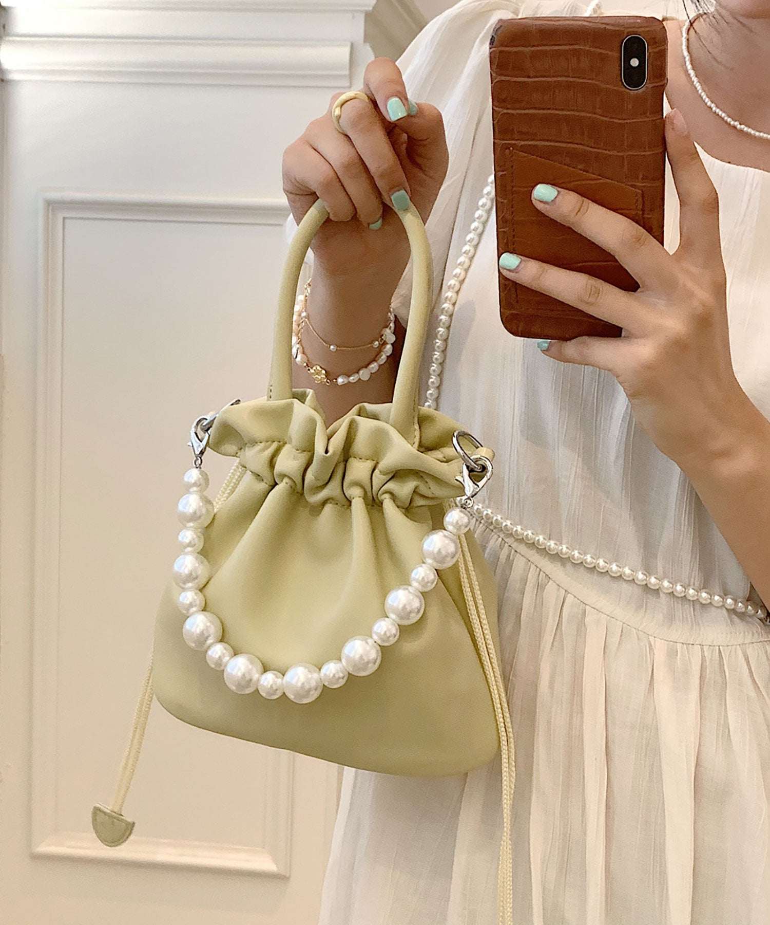 ニナエリナ Nina et Lina パールハンドバック (ホワイト) ホワイト