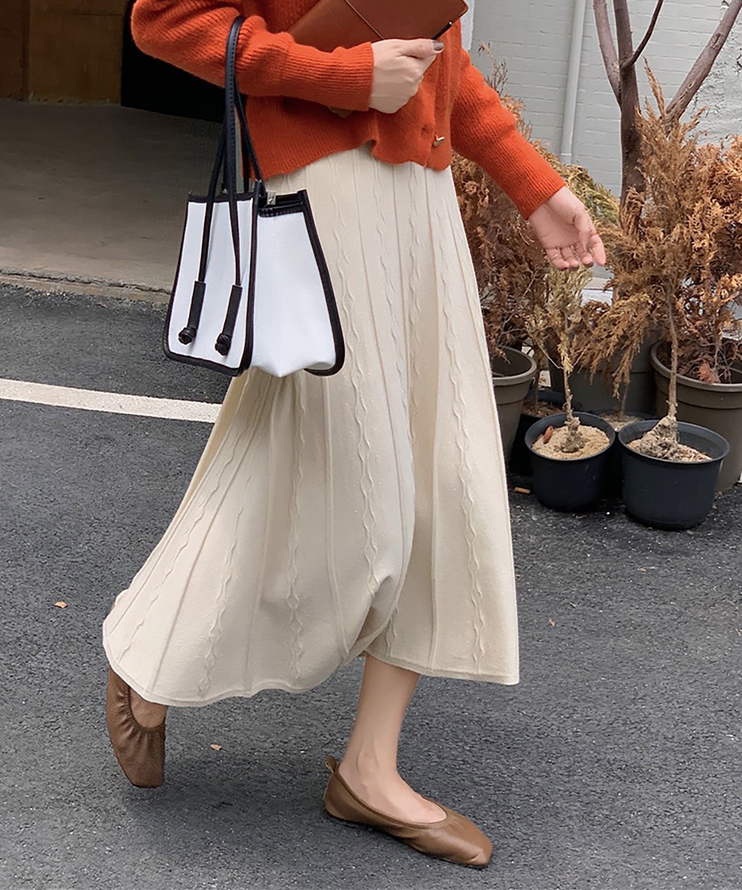 ニナエリナ Nina et Lina ケーブルフレアニットスカート (ベージュ) ベージュ