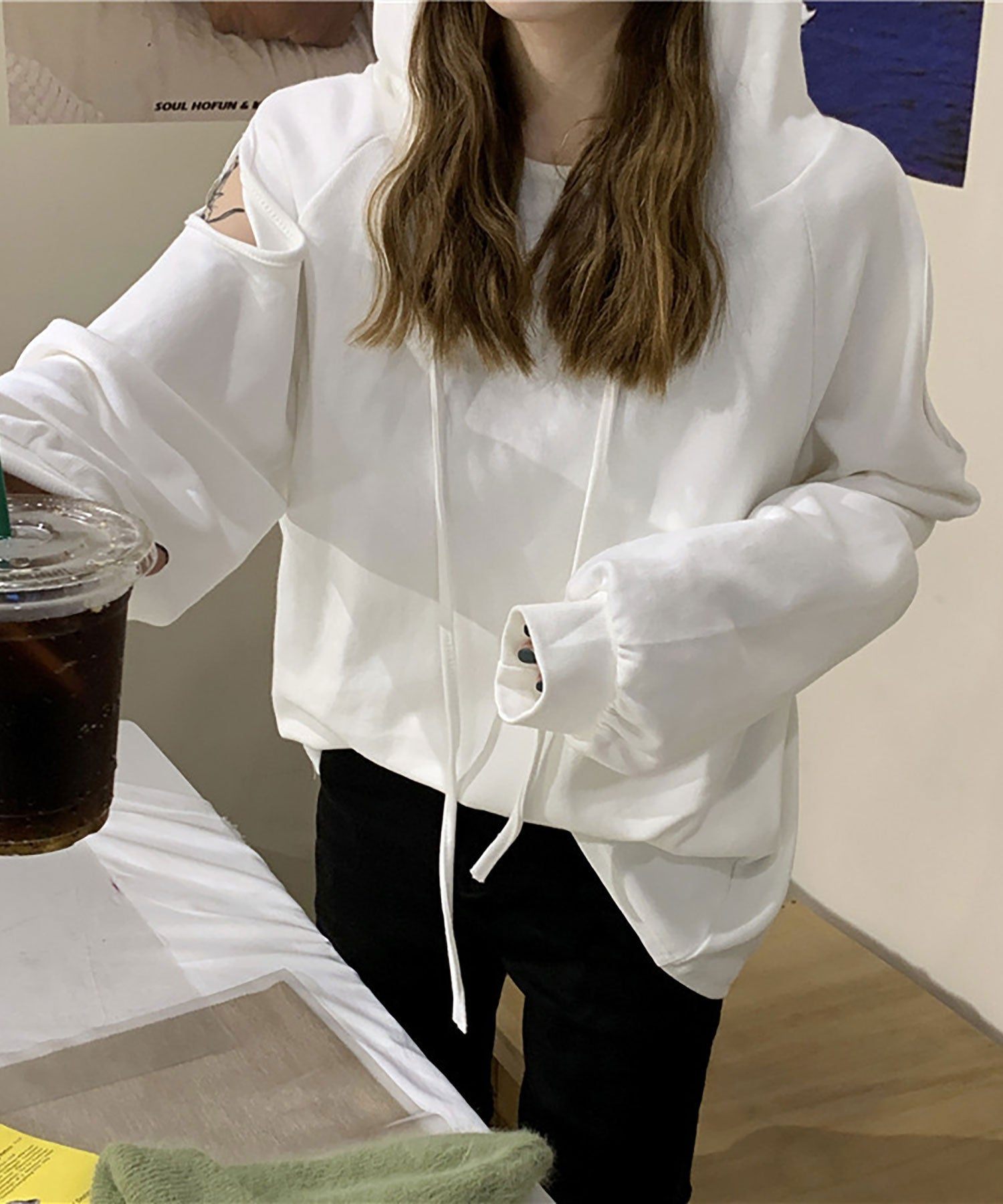 ニナエリナ Nina et Lina 肩開きプルパーカー (ホワイト) ホワイト