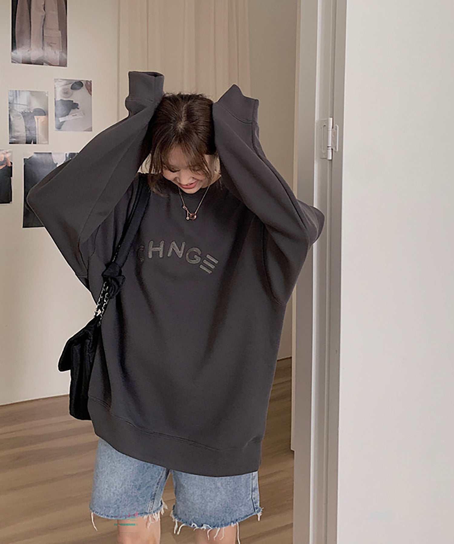 ニナエリナ Nina et Lina 裏起毛 CHNG 英字アーチロゴトレーナー (チャコールグレー) チャコールグレー