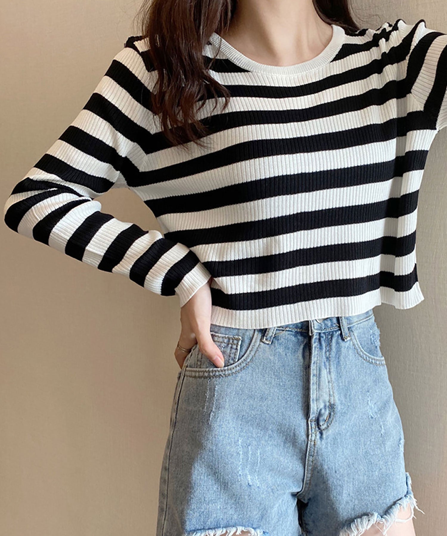 ニナエリナ Nina et Lina ボーダー柄ニット (グレー) グレー