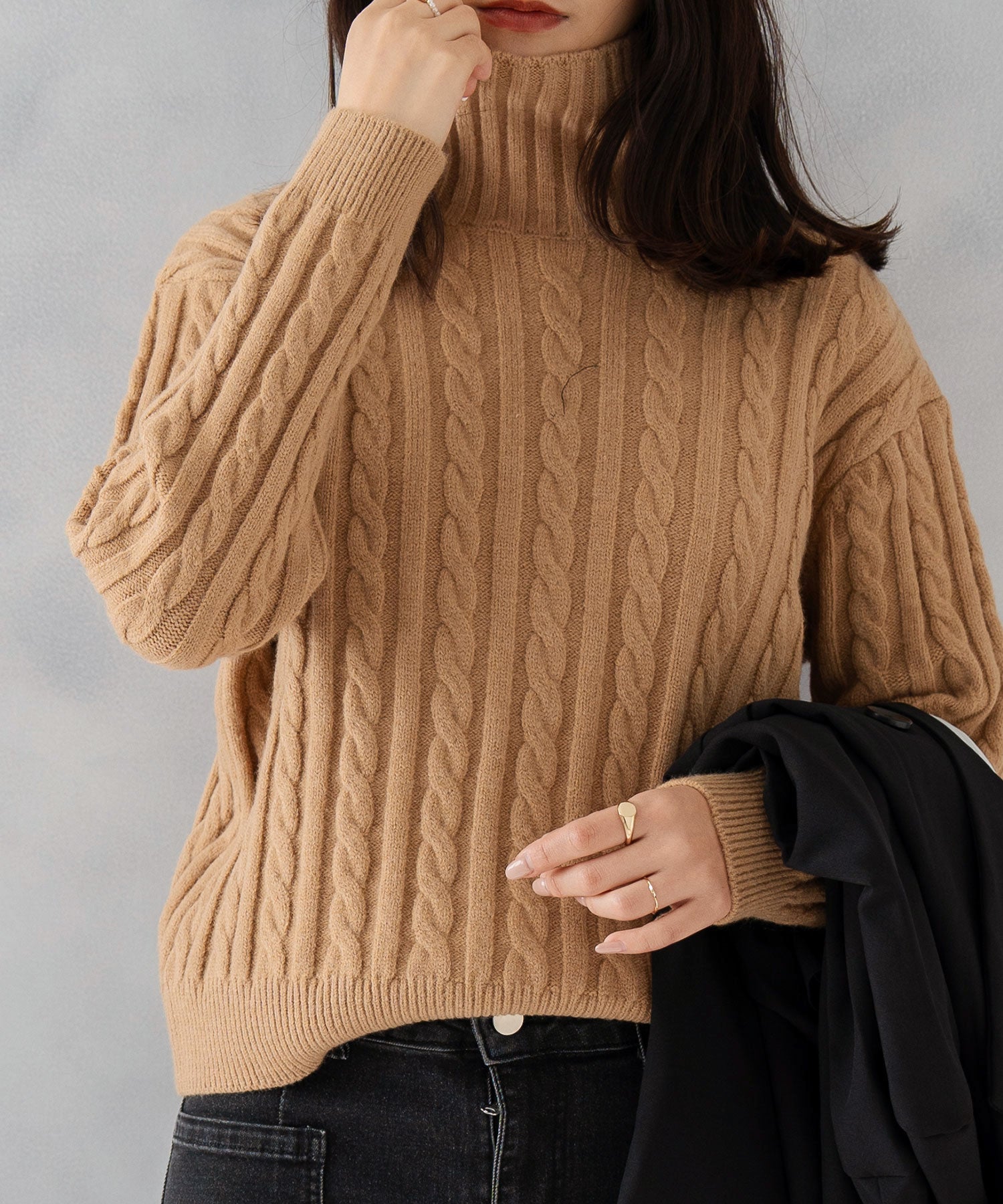 ニナエリナ Nina et Lina ハイネックニットトップス (キャメル) キャメル