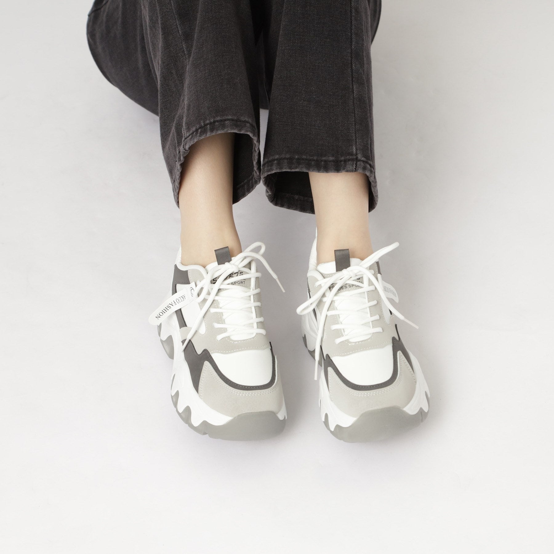 シーエス ティーアンドピー csT&P 厚底凸凹ソールスニーカー (ベージュ(052)) ベージュ(052)