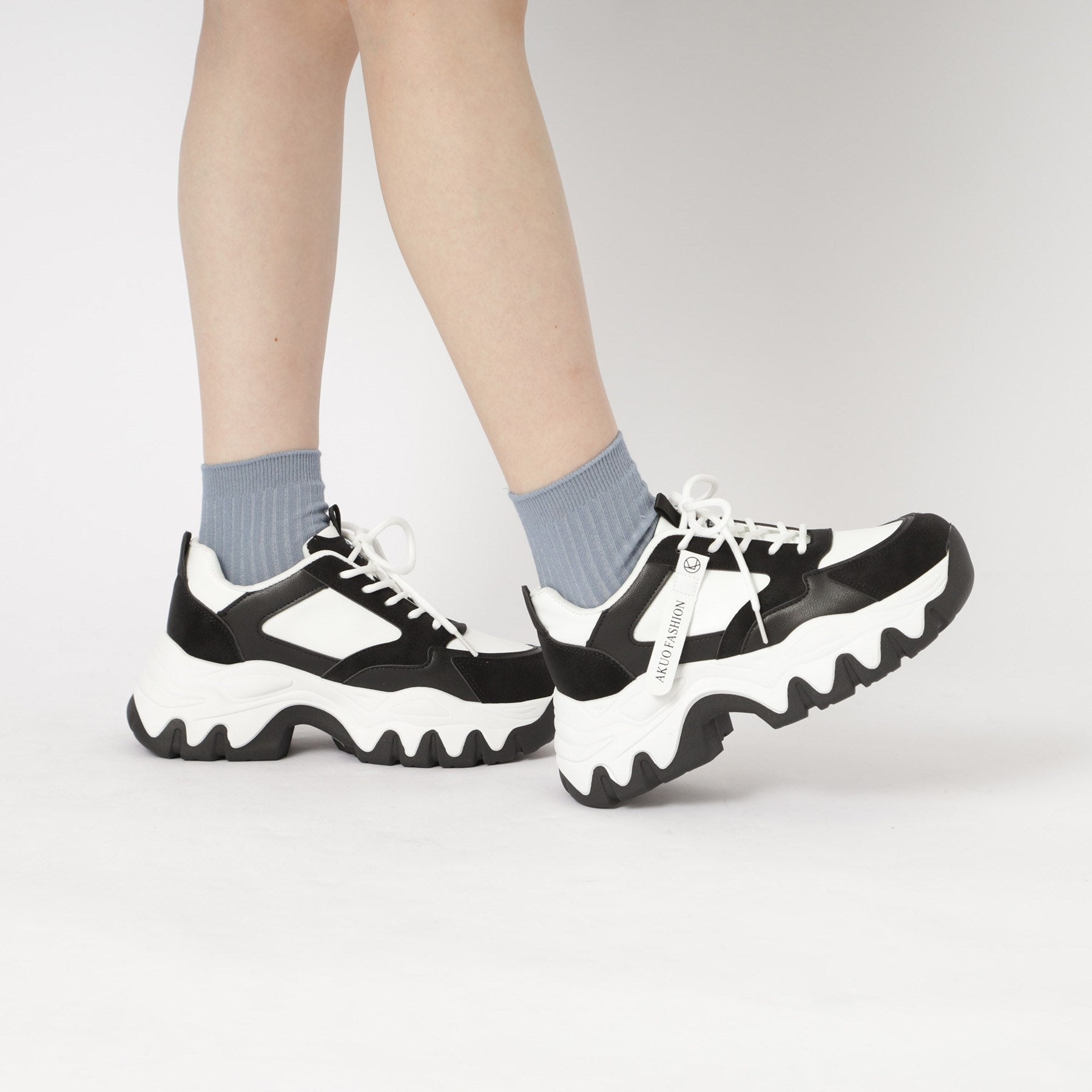 シーエス ティーアンドピー csT&P 厚底凸凹ソールスニーカー (ベージュ(052)) ベージュ(052)