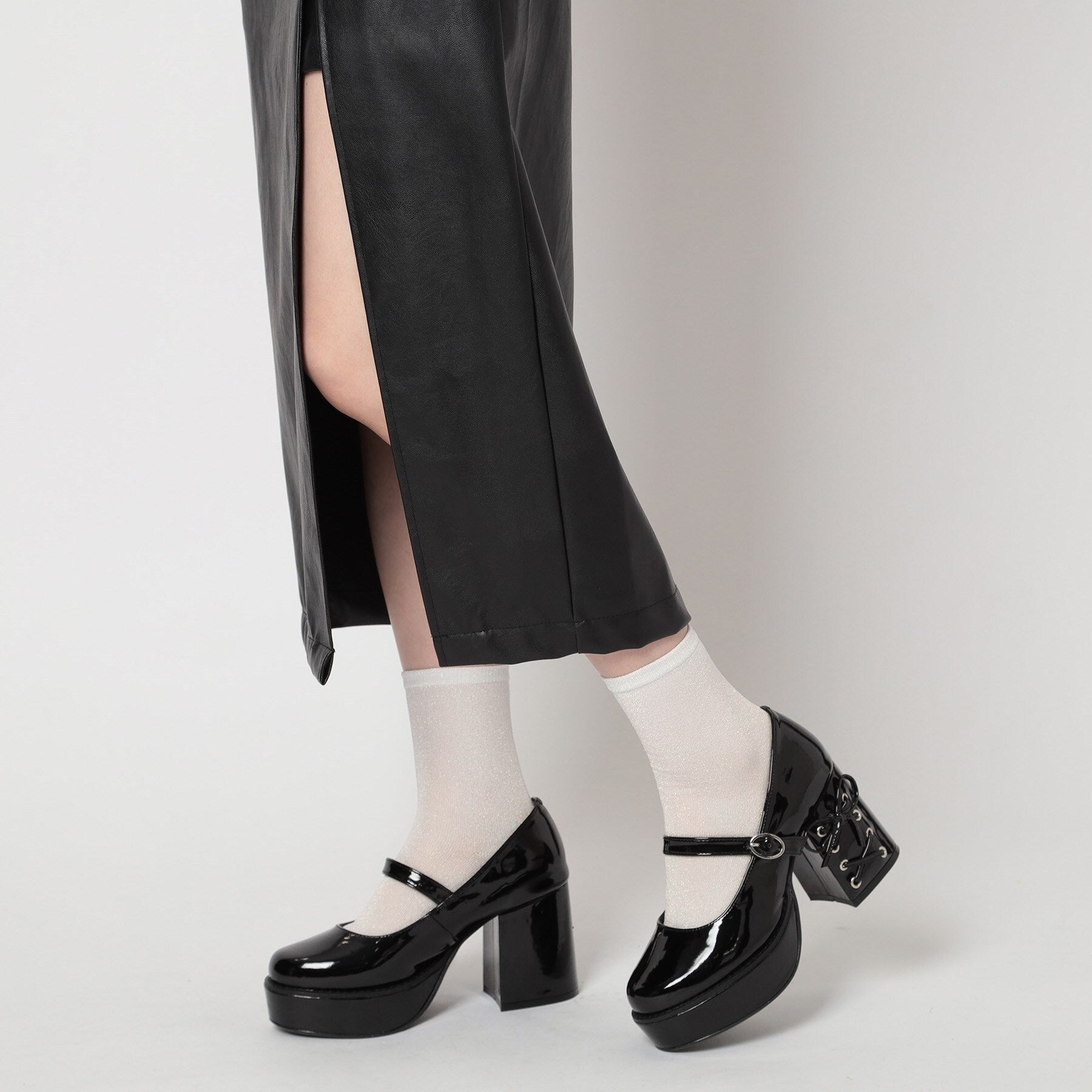 シーエス ティーアンドピー csT&P 厚底ヒールレースアップパンプス