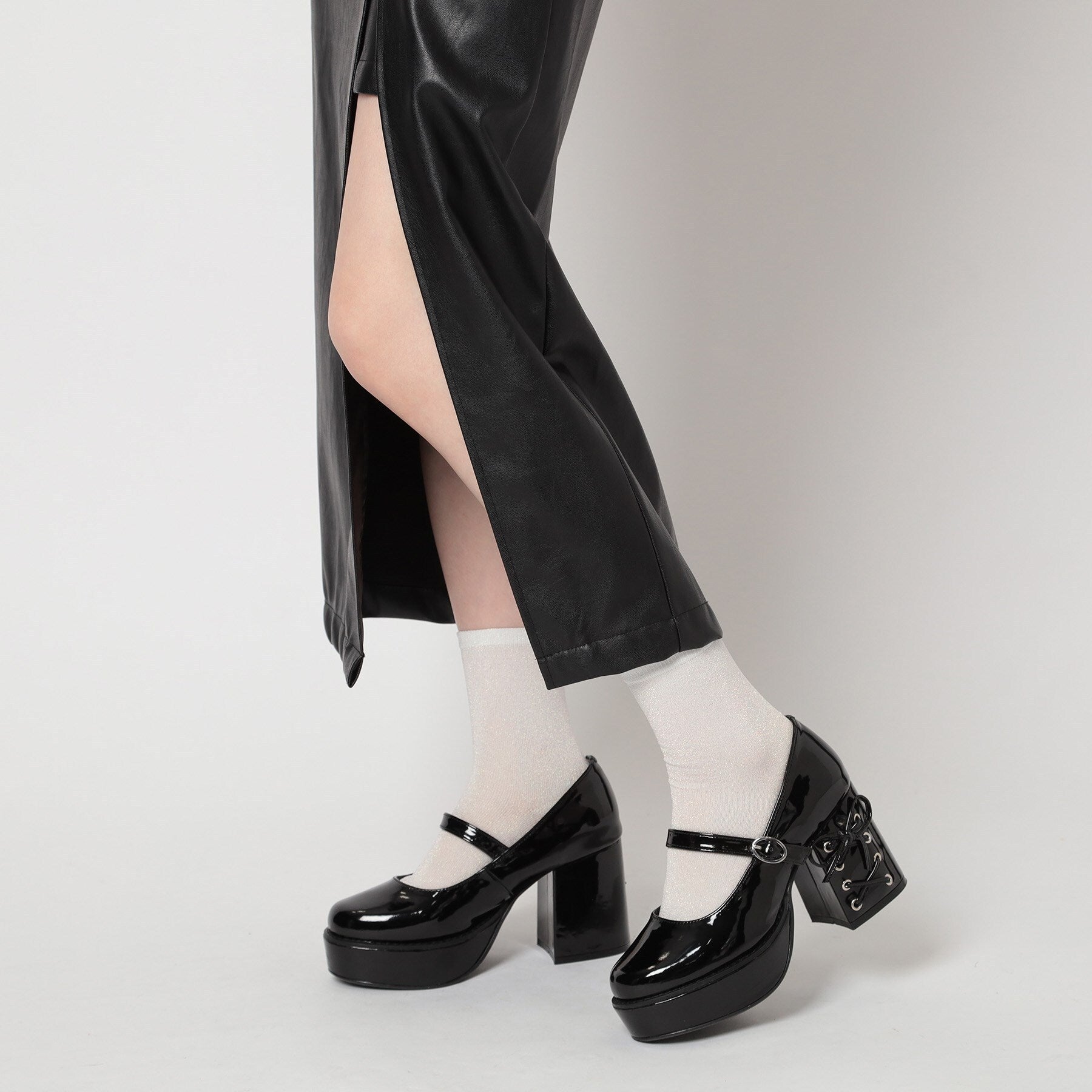 シーエス ティーアンドピー csT&P 厚底ヒールレースアップパンプス