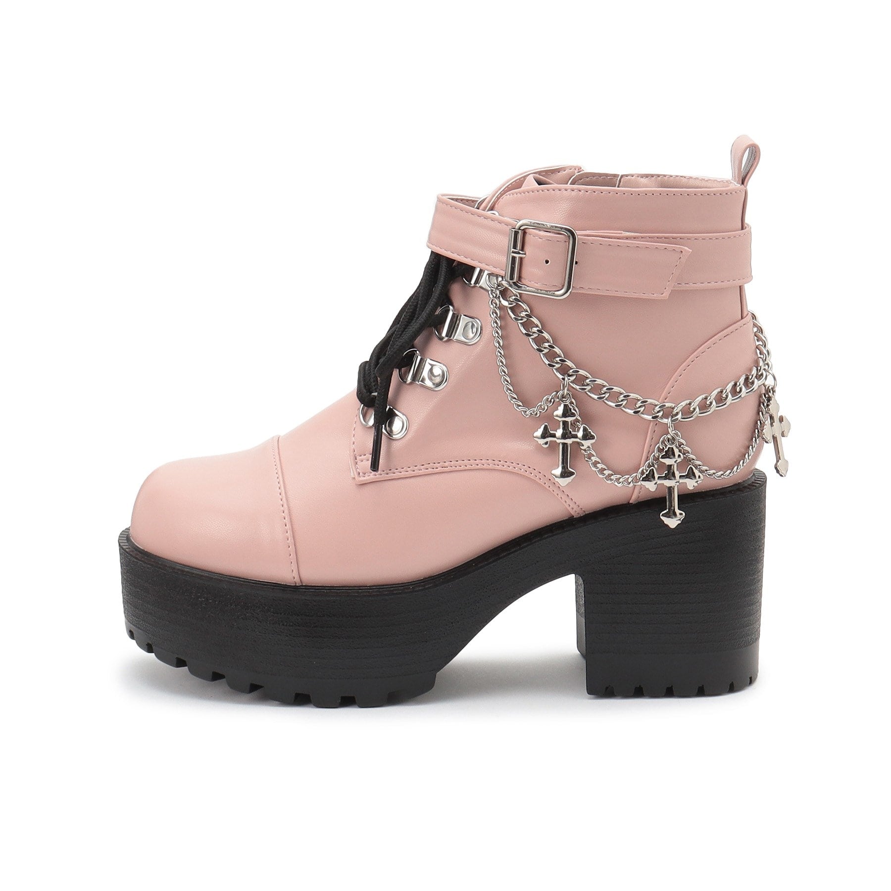 海茶和Pee CST&P厚的底部跨鏈靴帶有魅力