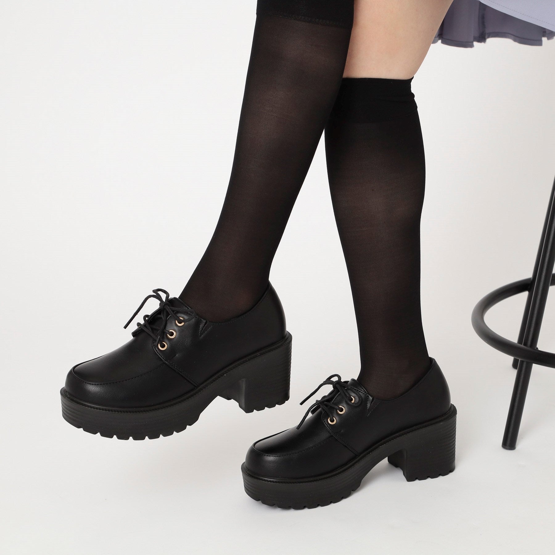 CS T&P Thick-soled Lace-up Pumps