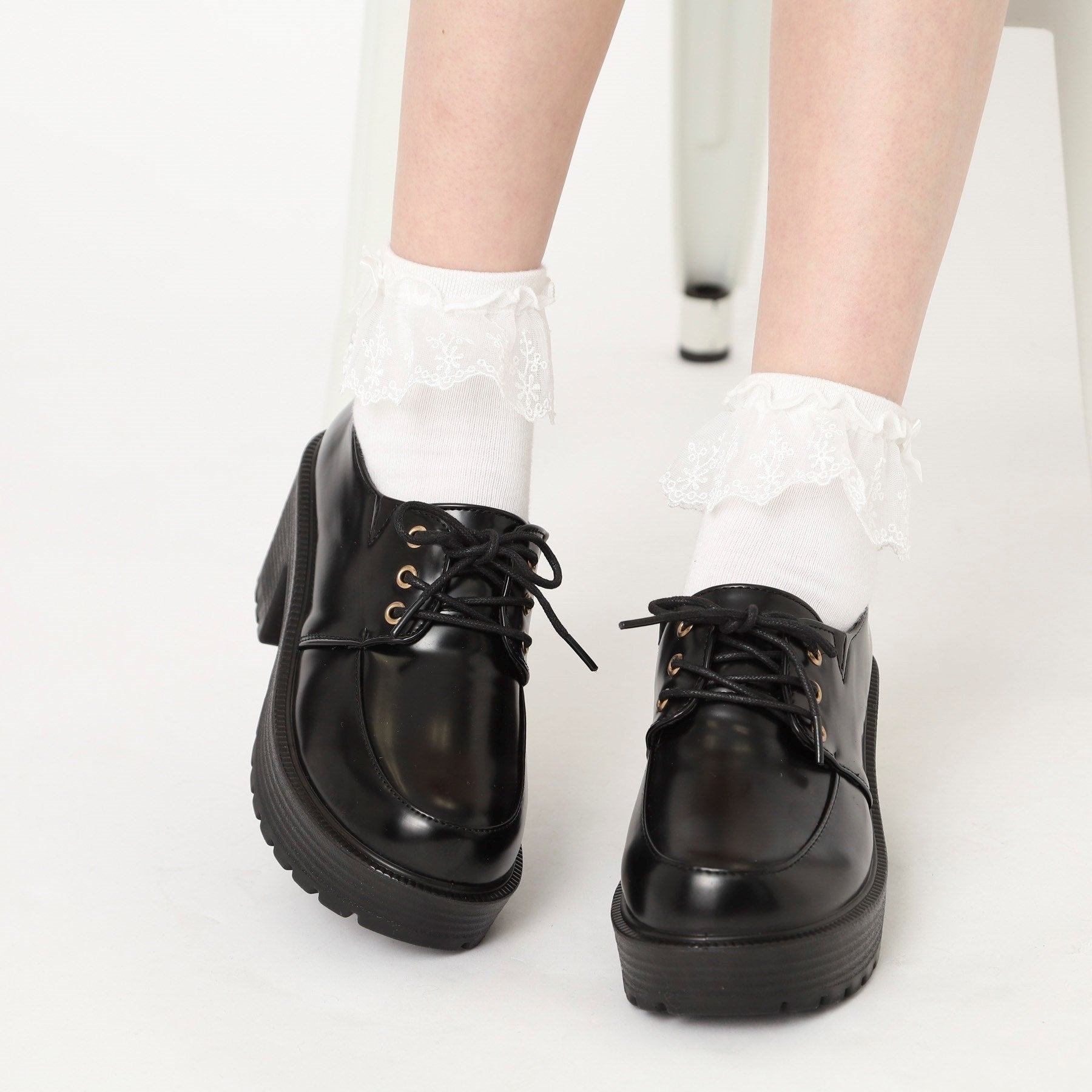 CS T&P Thick-soled Lace-up Pumps