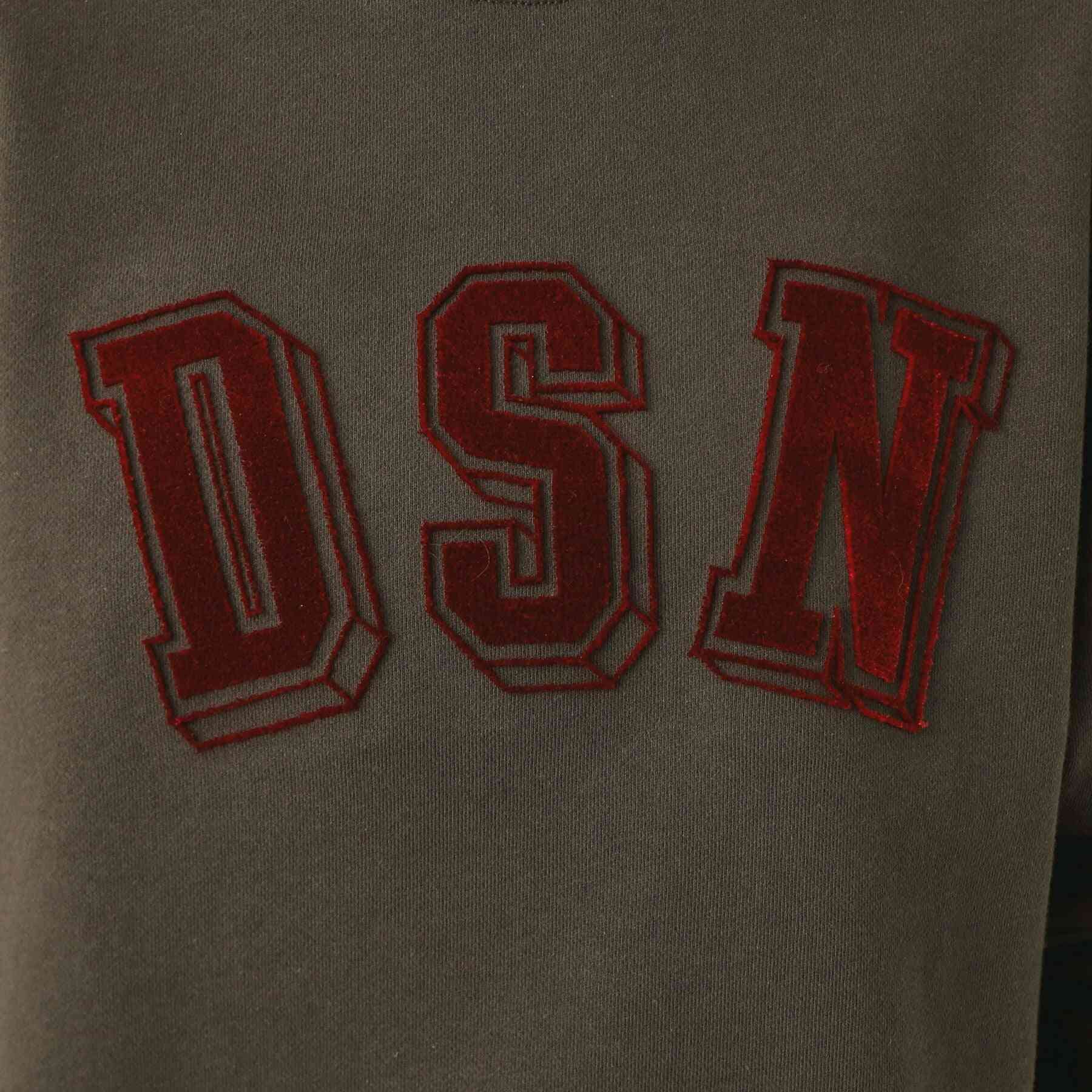 デッサン Dessin 【ユニセックス・セットアップ可能】タフティングロゴスウェット