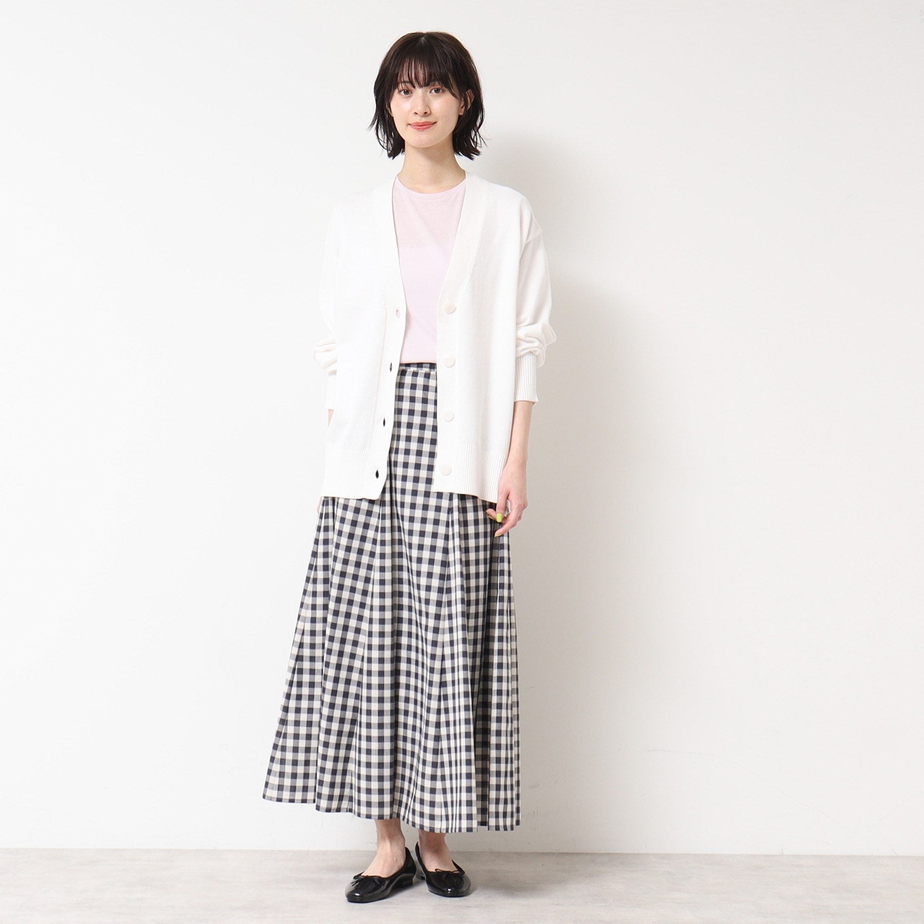 デッサン Dessin オーバーシルエットVネックカーディガン (ホワイト(002)) ホワイト(002)