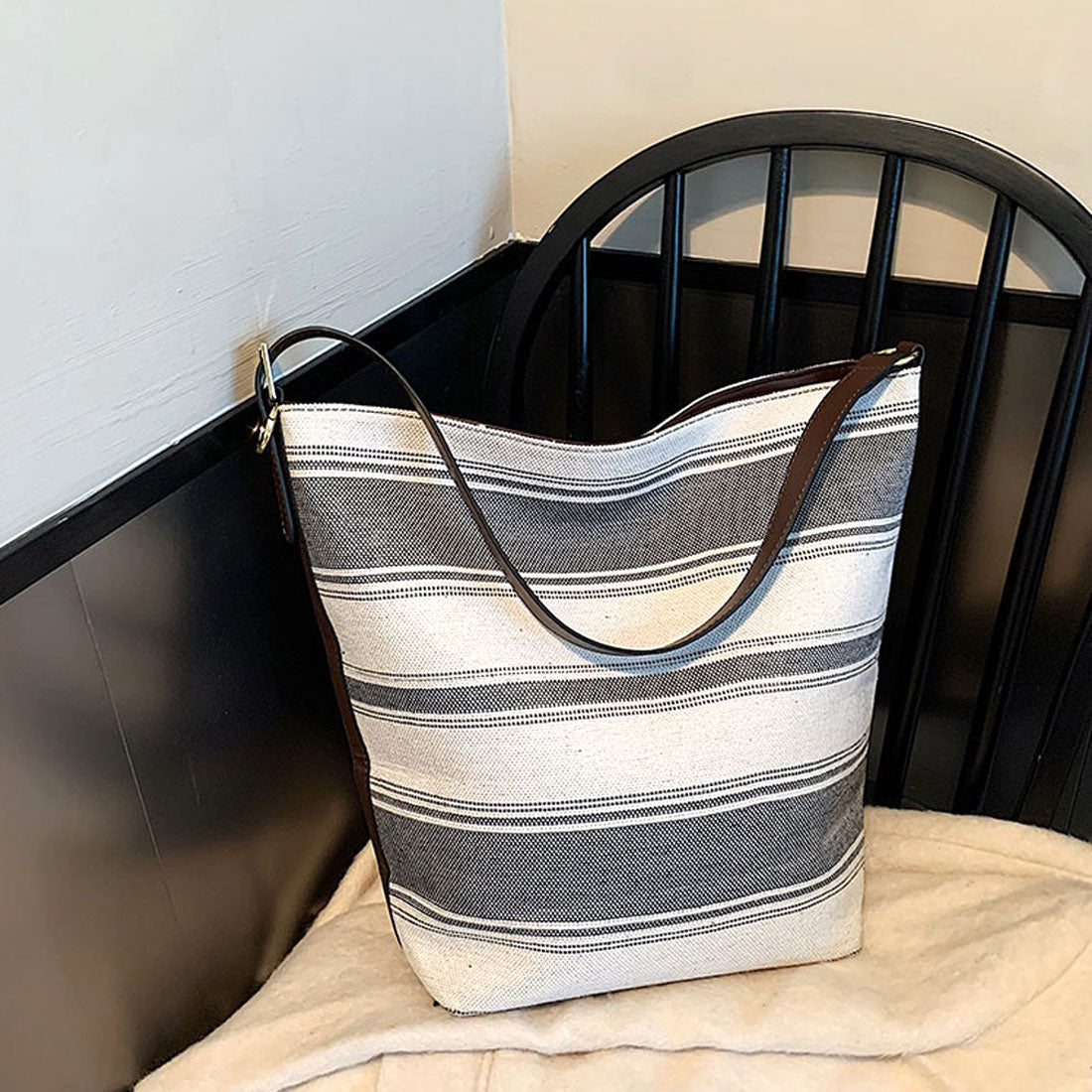 Durilly Dewlily Border Bucket Bag Bag女士在20年代,30年代,30年代,時尚休閒袋中可愛的Back Back Back Back Tote Bag