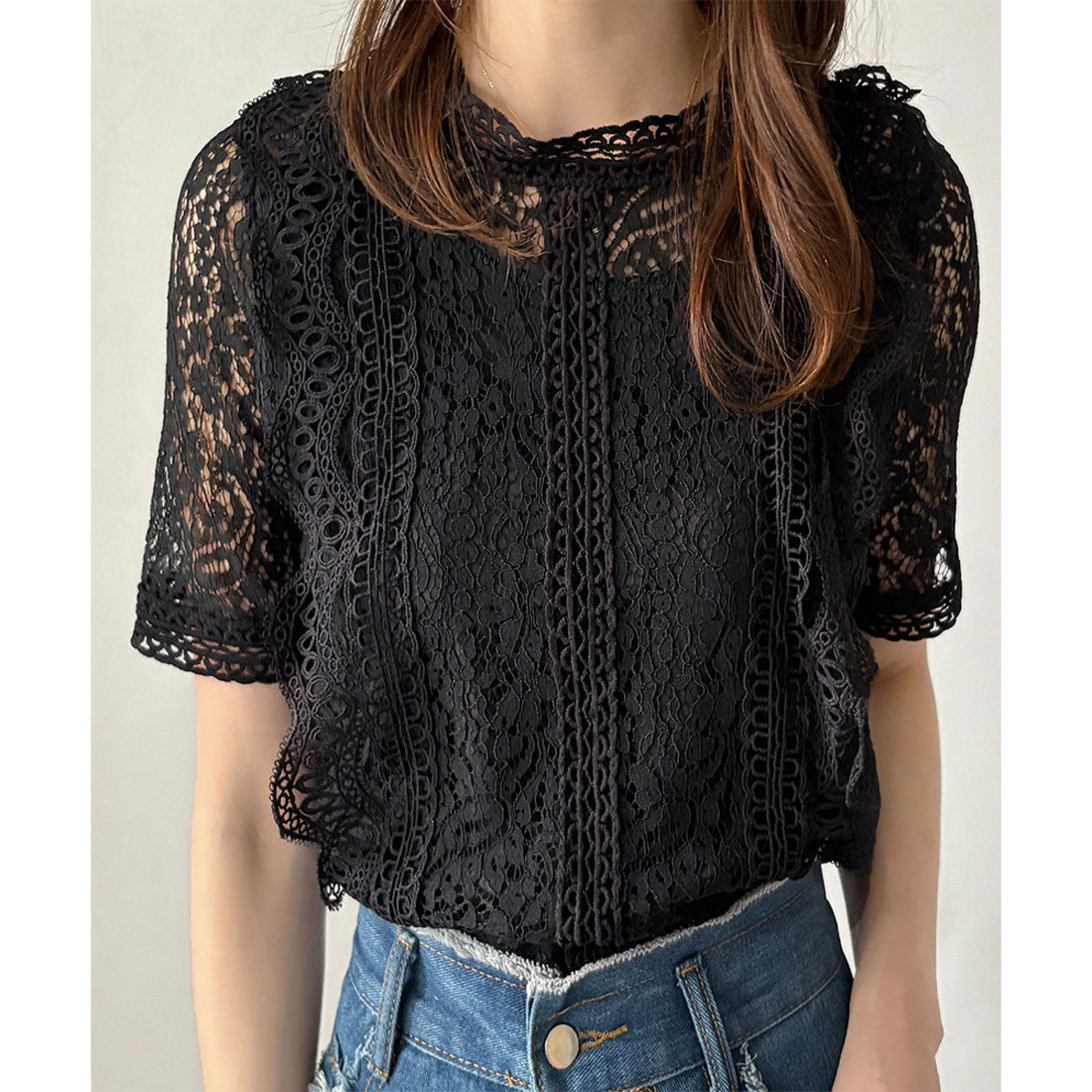 デューリリー Dewlily ラウンドネック半袖レースシャツ レディース 韓国 カジュアル 半袖 トップス かわいい おしゃれ 着回し お出かけ 透け感 抜け感 上品 春 夏 花柄 (ブラック) ブラック