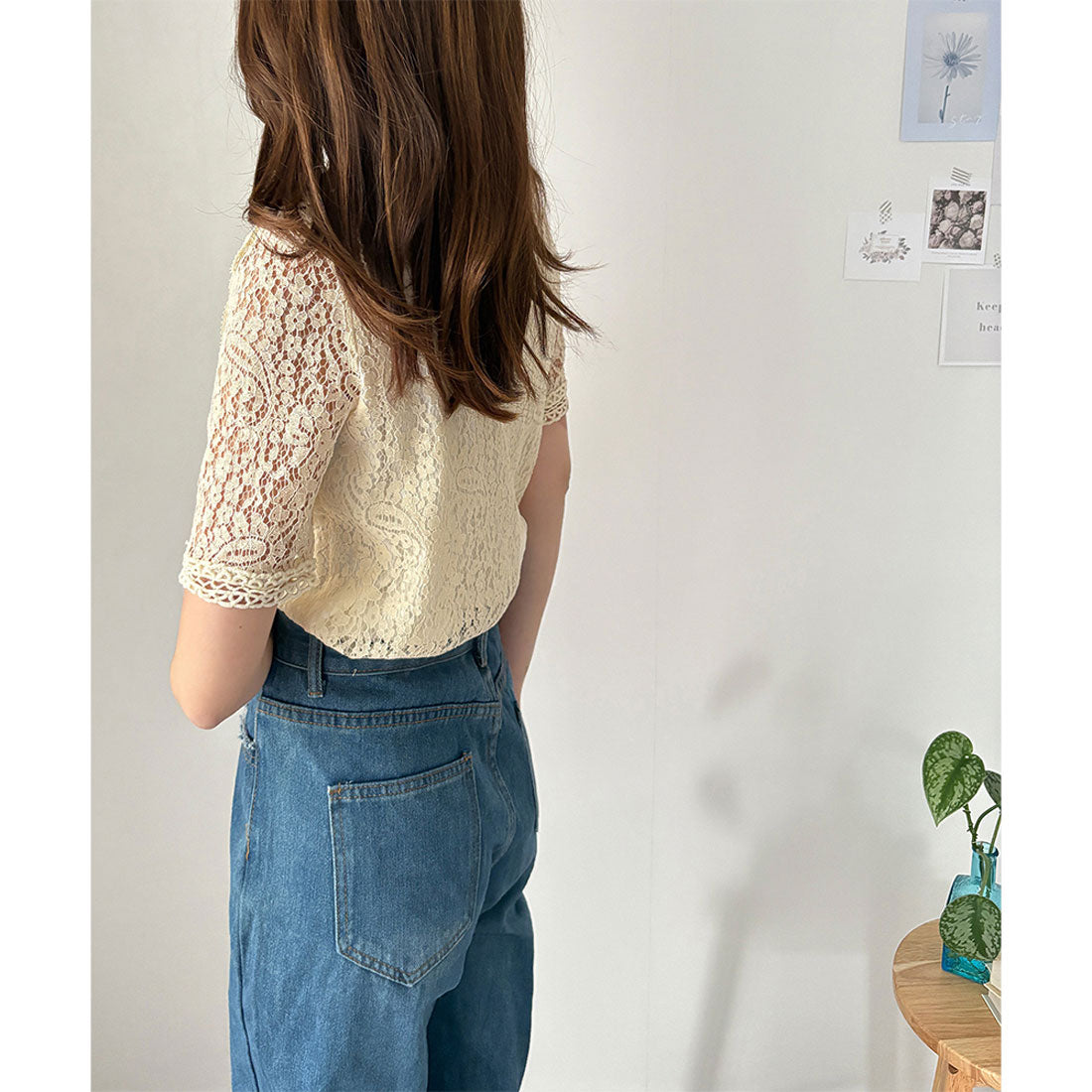 デューリリー Dewlily ラウンドネック半袖レースシャツ レディース 韓国 カジュアル 半袖 トップス かわいい おしゃれ 着回し お出かけ 透け感 抜け感 上品 春 夏 花柄 (ブラック) ブラック