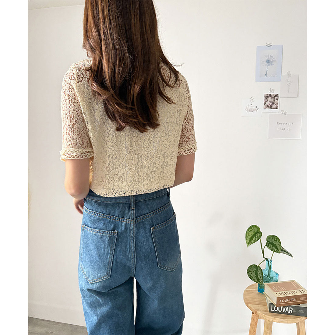 デューリリー Dewlily ラウンドネック半袖レースシャツ レディース 韓国 カジュアル 半袖 トップス かわいい おしゃれ 着回し お出かけ 透け感 抜け感 上品 春 夏 花柄 (ブラック) ブラック