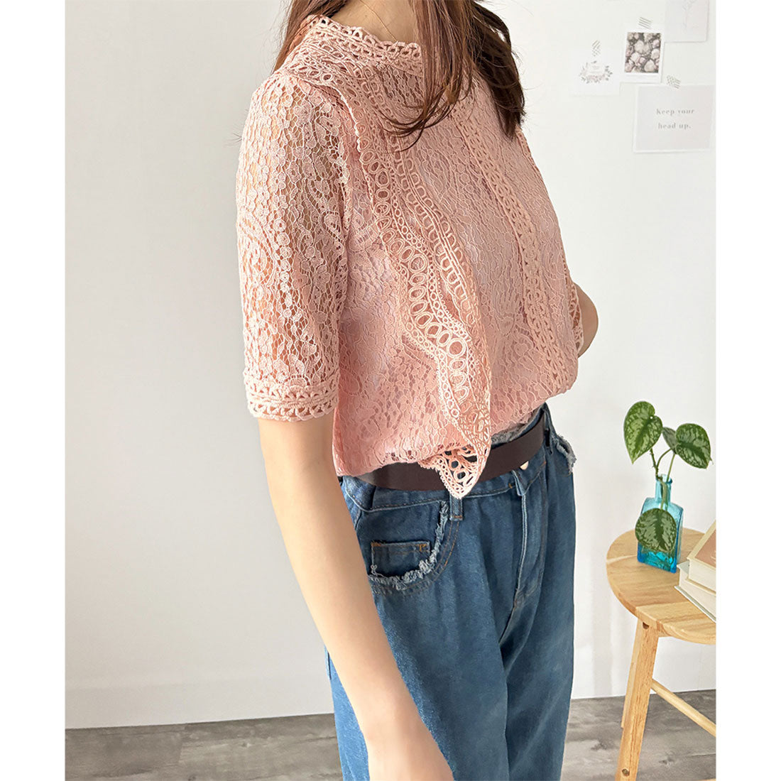 デューリリー Dewlily ラウンドネック半袖レースシャツ レディース 韓国 カジュアル 半袖 トップス かわいい おしゃれ 着回し お出かけ 透け感 抜け感 上品 春 夏 花柄 (ブラック) ブラック