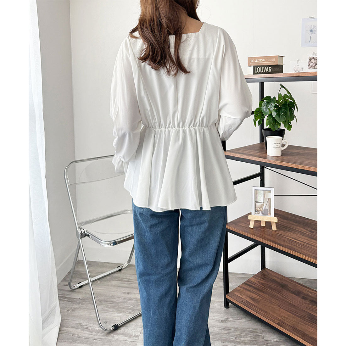 デューリリー Dewlily Vネックギャザーブラウス レディース 韓国 ギャザー 長袖 シャツ シンプル 大人 上品 カジュアル ゆったり 無地 春 夏 秋 トップス おしゃれ (ブラック) ブラック