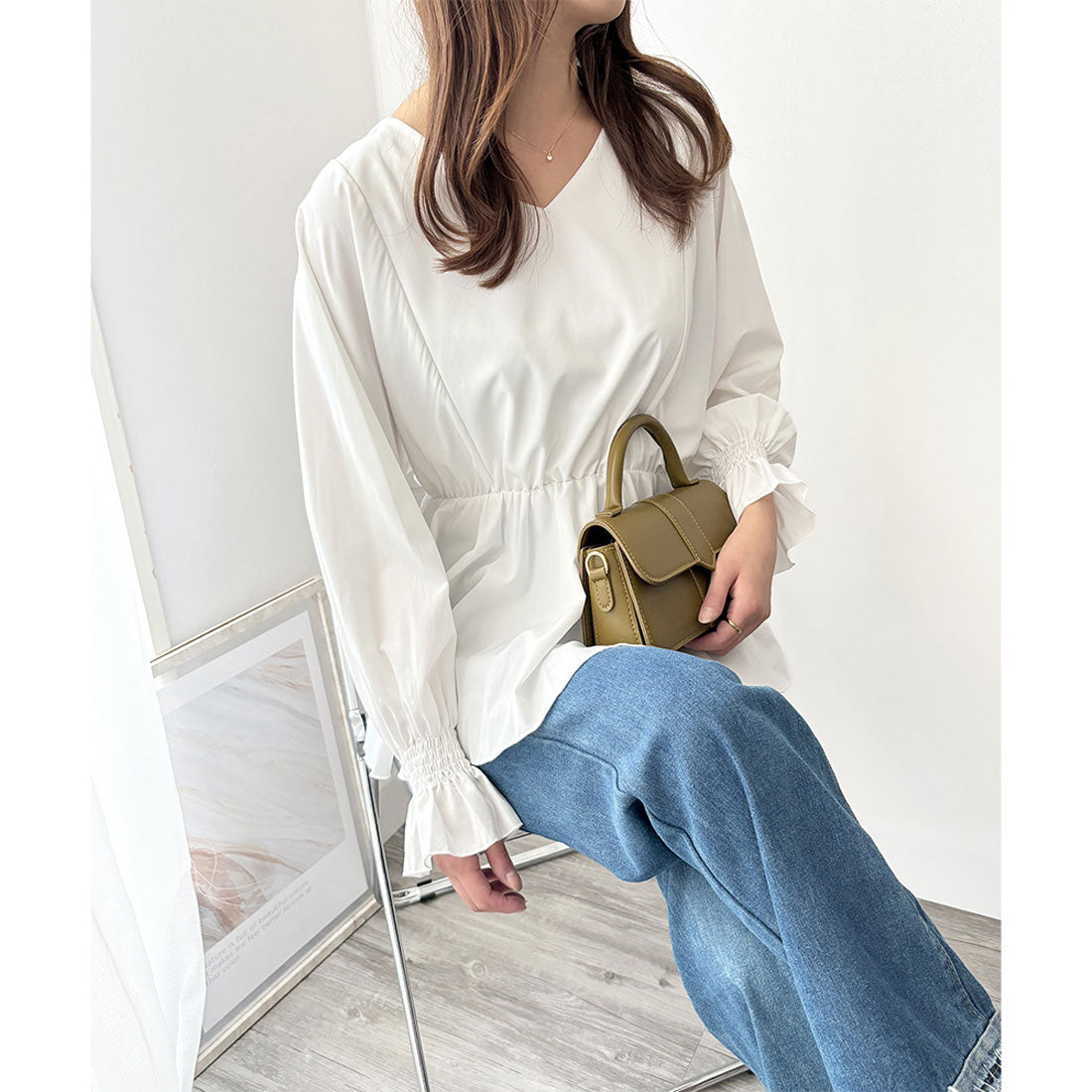 デューリリー Dewlily Vネックギャザーブラウス レディース 韓国 ギャザー 長袖 シャツ シンプル 大人 上品 カジュアル ゆったり 無地 春 夏 秋 トップス おしゃれ (ブラック) ブラック