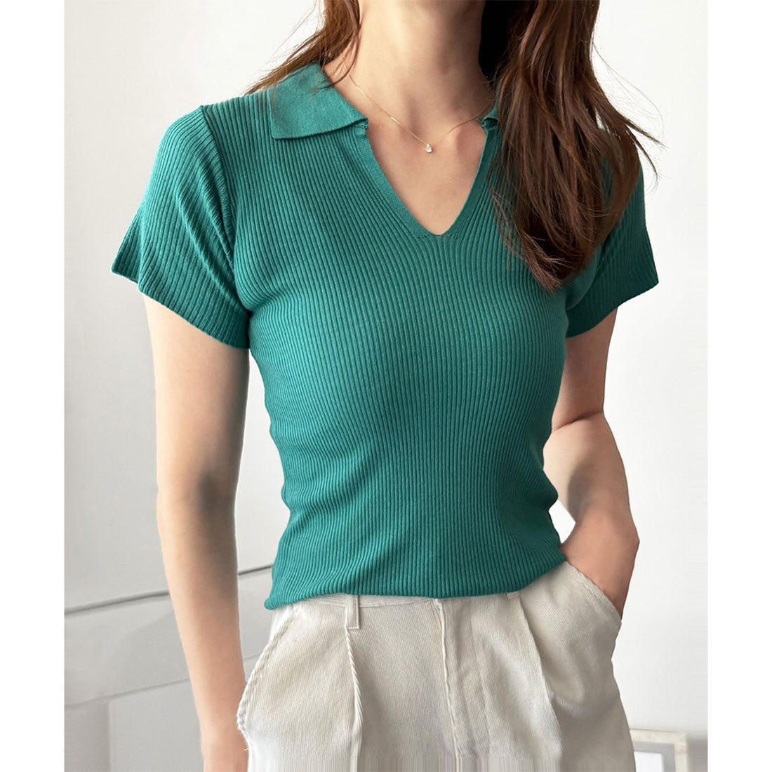 デューリリー Dewlily スキッパー半袖ポロニット レディース 韓国 カジュアル シンプル ショート丈 おしゃれ かわいい 大人 春 夏 着回し お出かけ トップス シャツ (グリーン) グリーン