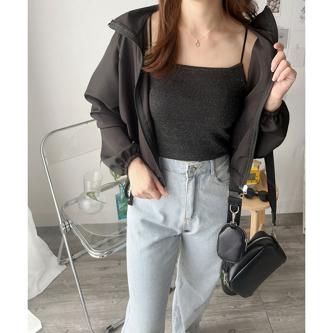 デューリリー Dewlily ショート丈ドロストブルゾン ライトアウター ジャケット ショート丈 韓国 ファッション レディース 春夏秋 着回し カバー 通勤 旅行 おしゃれ (ブラック) ブラック