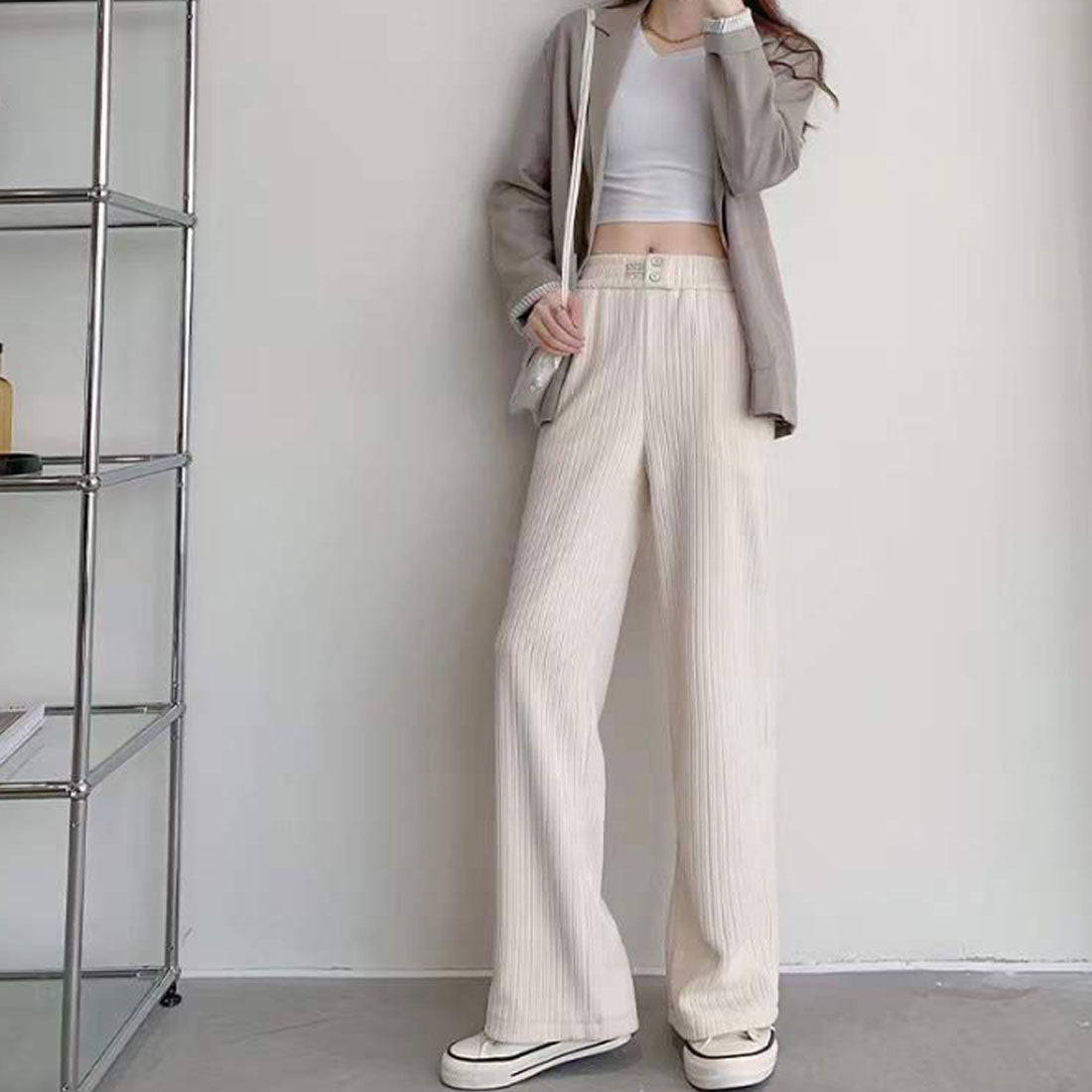 デューリリー Dewlily コーデュロイワイドパンツ 韓国ファッション 10代 20代 30代 脚長効果 ハイウエスト ウエストゴム ゆったり シンプル 大人 きれいめ