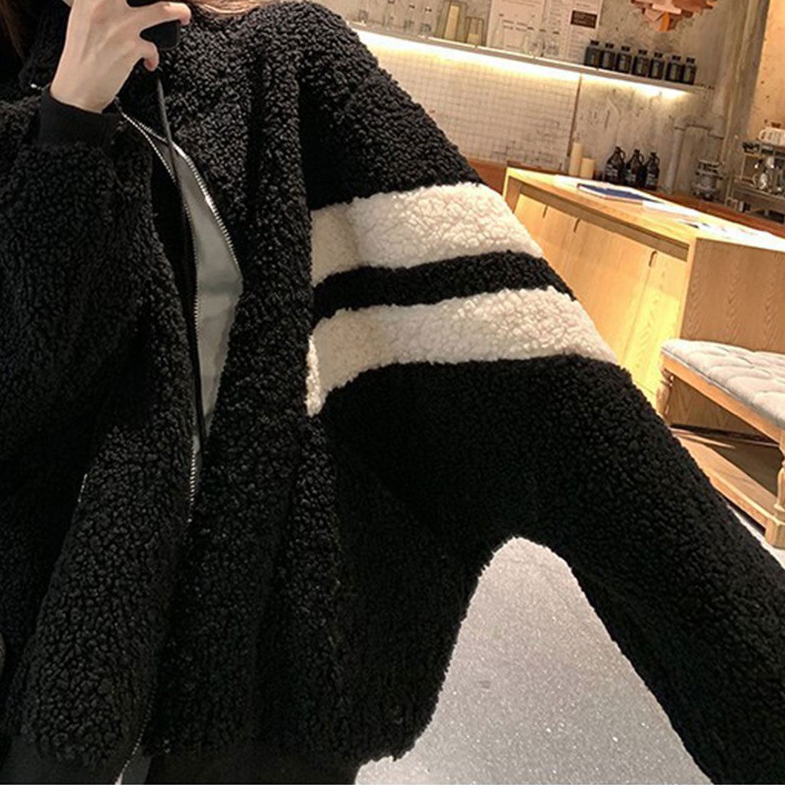 デューリリー Dewlily オーバーサイズボアブルゾン レディース 10代 20代 30代 韓国ファッション カジュアル 可愛い 大人 大きいサイズ ボーダー アウター 秋 冬