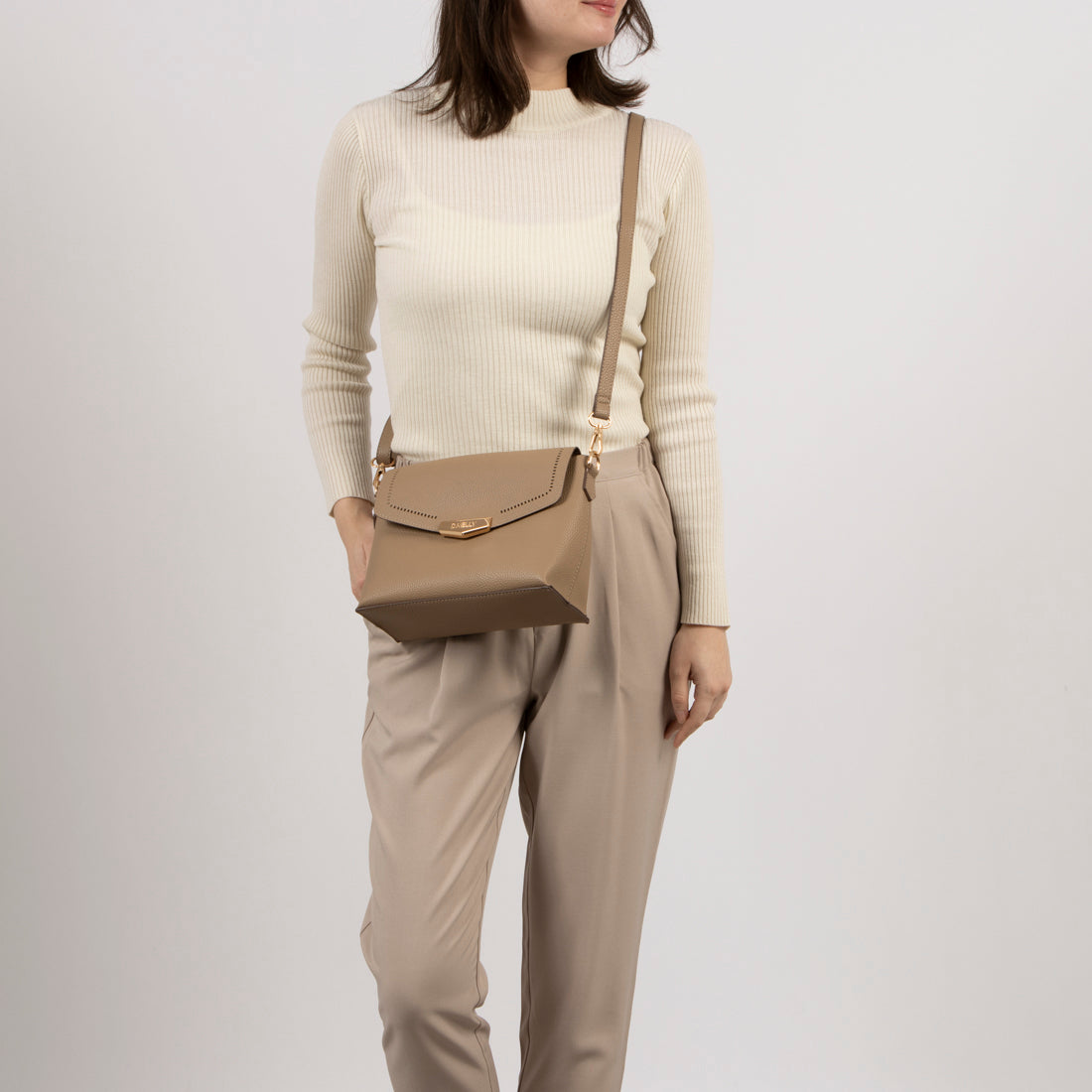 【Oggi 掲載品】ディーケリー D.KELLY バッグ (ブラック) ブラック