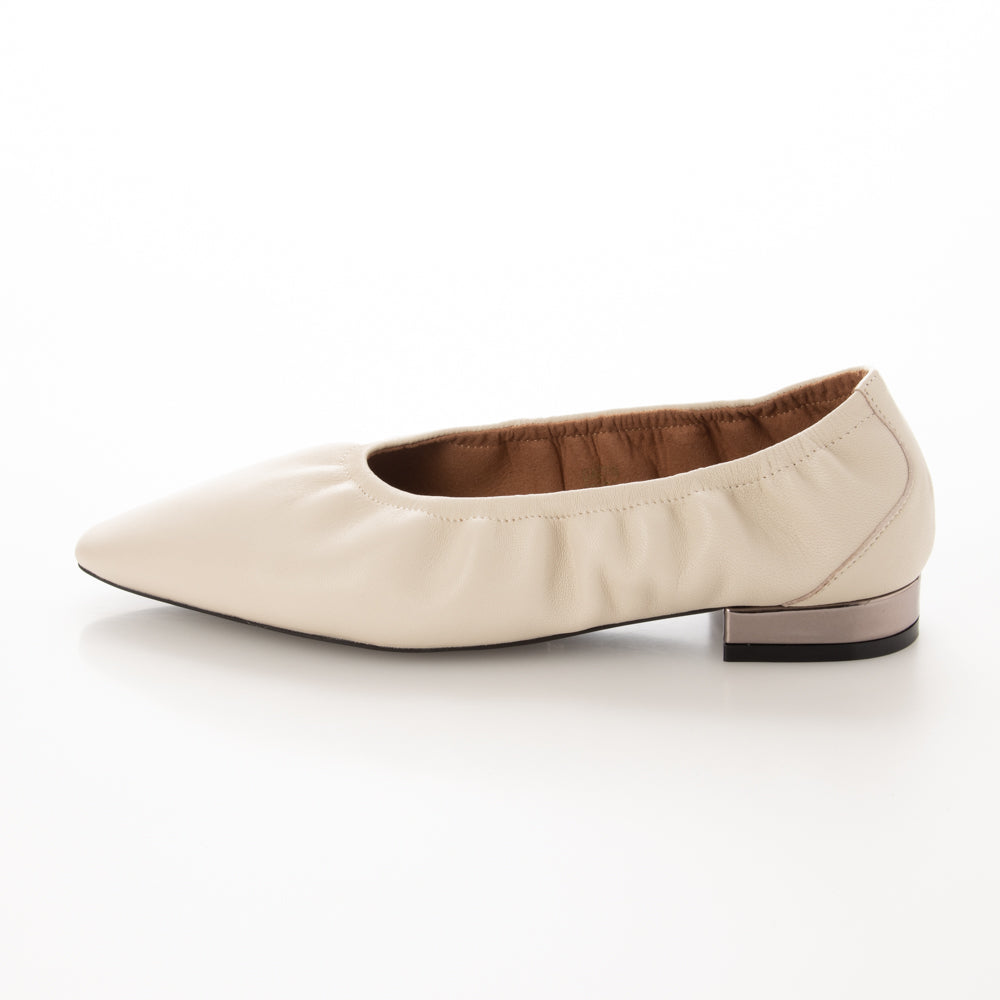 ダニエラアンドジェマ Daniella & GEMMA ポインテッドギャザーパンプス