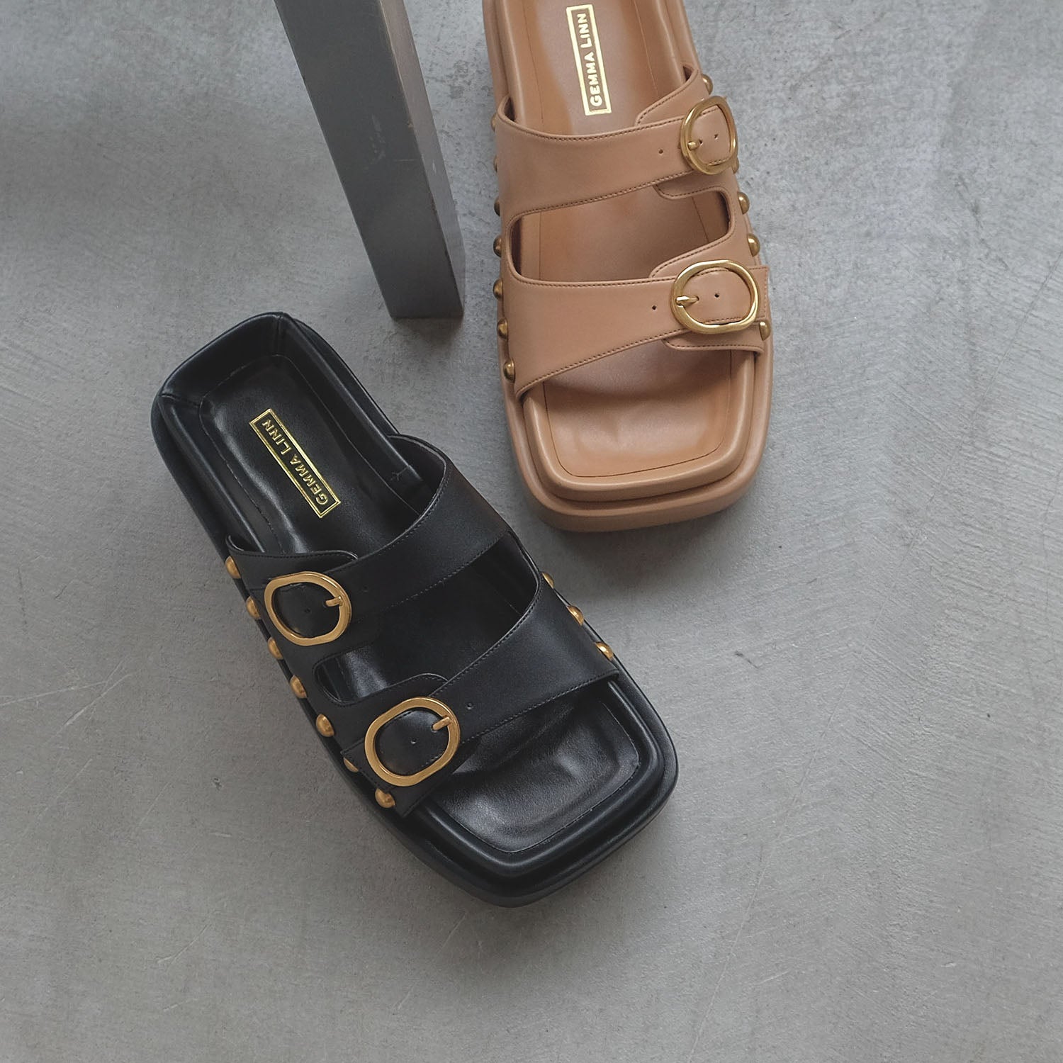 ダニエラアンドジェマ Daniella & GEMMA ダブルバックルベルトボリュームソールサンダル