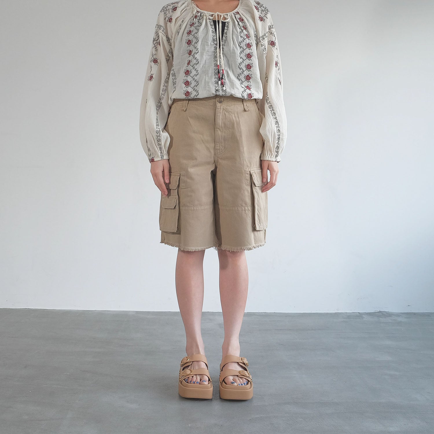 ダニエラアンドジェマ Daniella & GEMMA ダブルバックルベルトボリュームソールサンダル