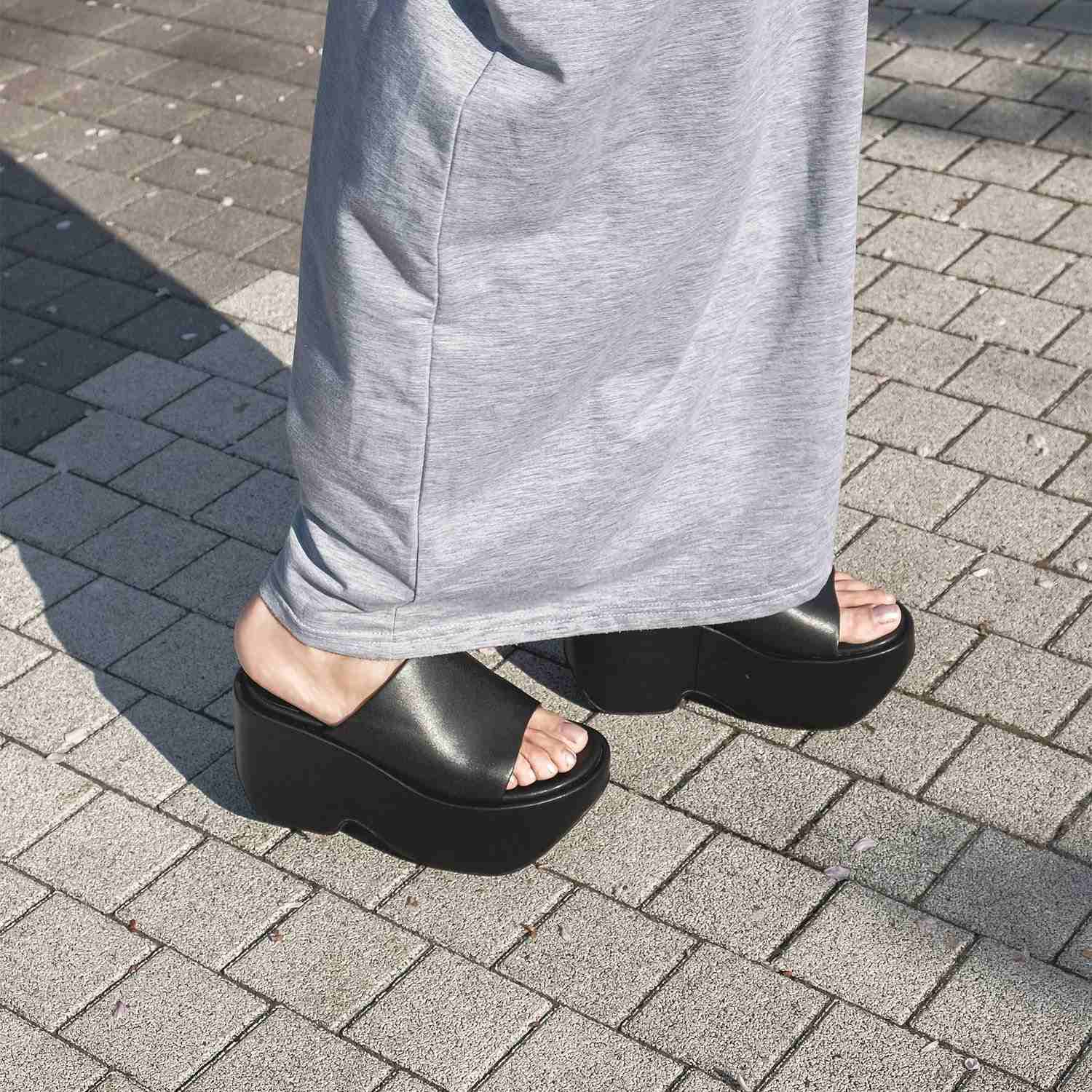 ダニエラアンドジェマ Daniella & GEMMA ウエッジソールミュールサンダル