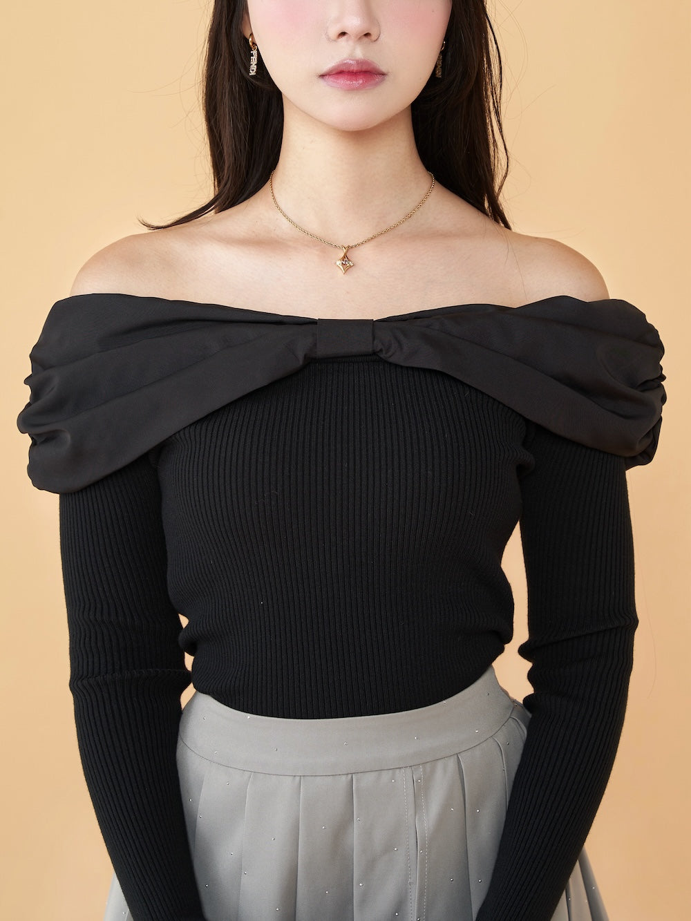 Darich Off-Shoulder Ribbon Knit Top