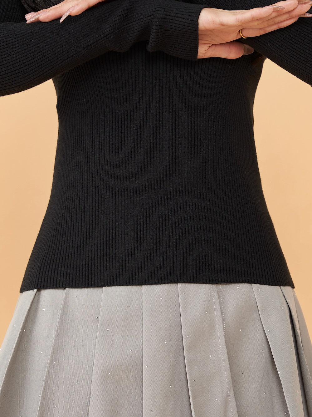 Darich Off-Shoulder Ribbon Knit Top