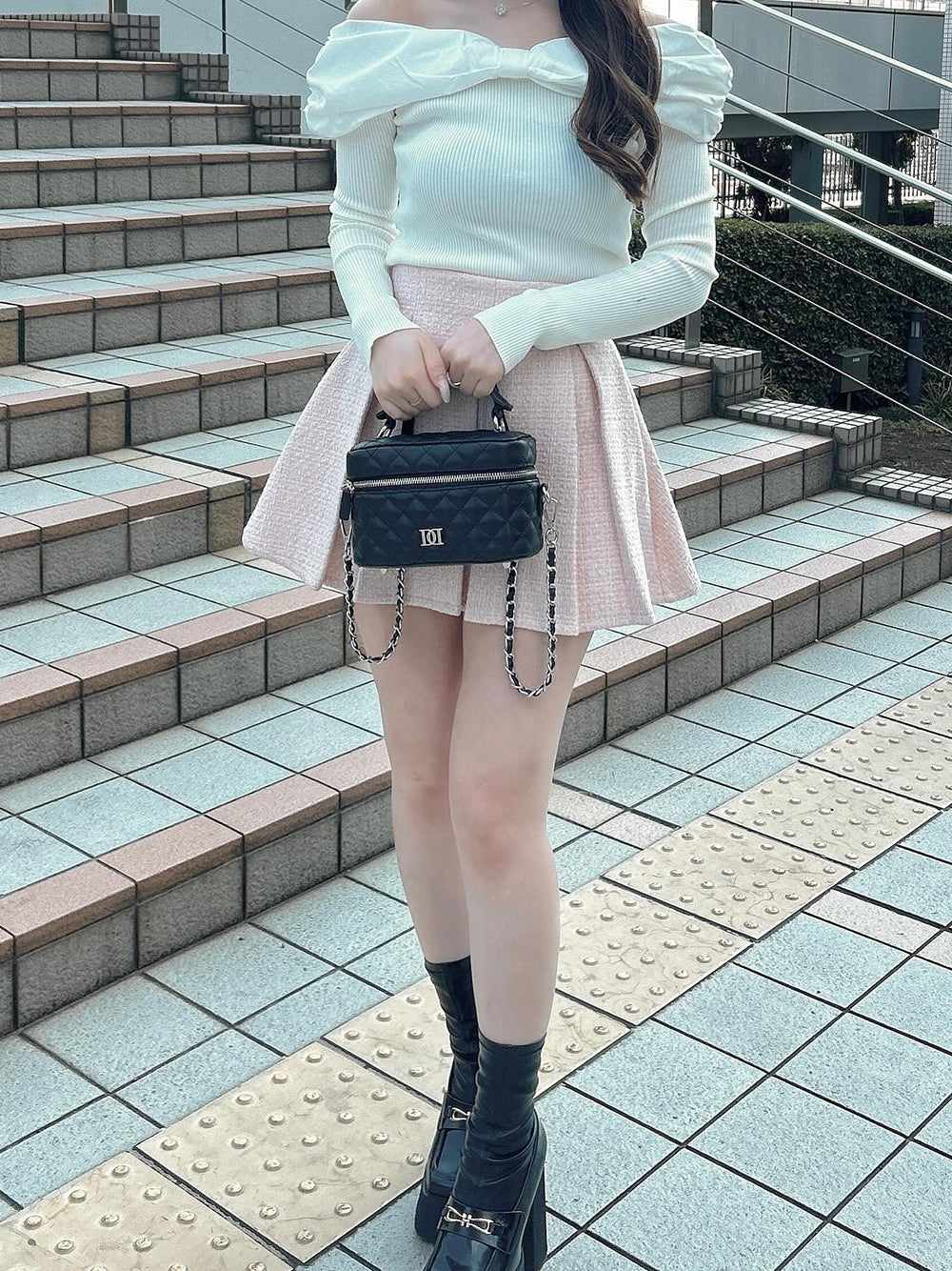 Darich Off-Shoulder Ribbon Knit Top