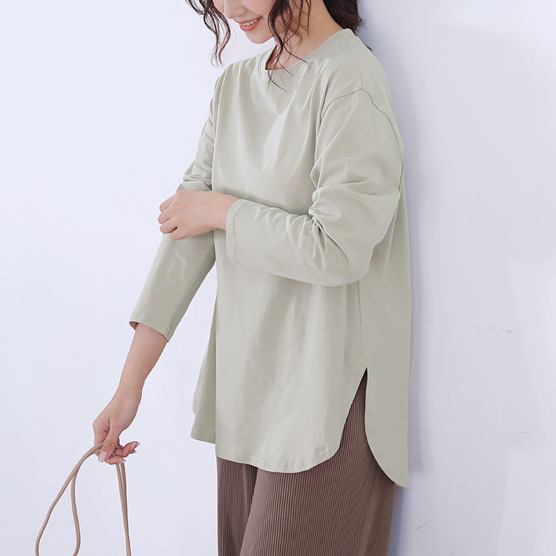 ドゥー ベル Doux Belle 秋冬新作 tシャツ カットソー,ベージュ