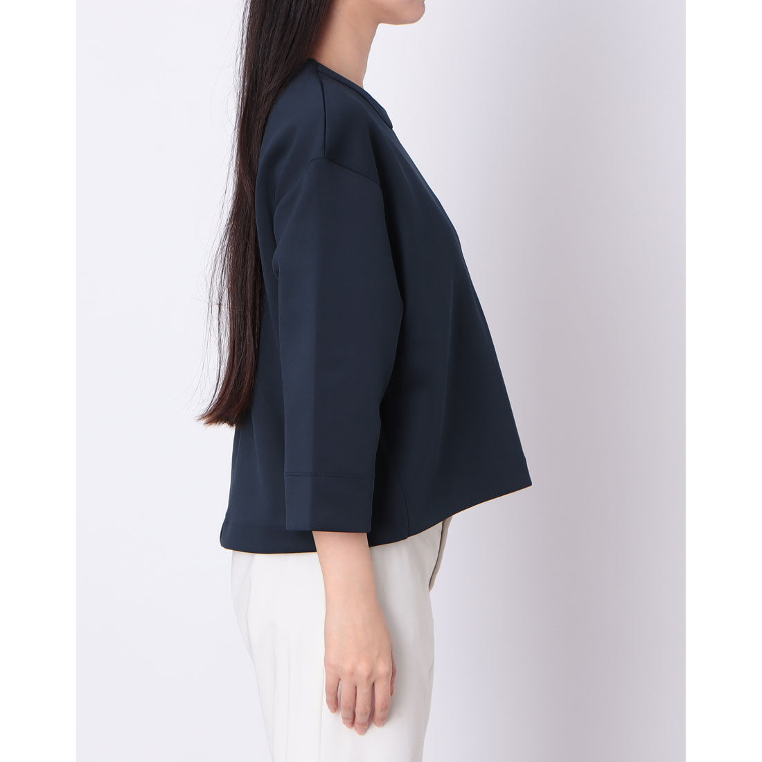 ドゥクラッセ DoCLASSE ダブル編みジャージー・フォルムトップス (ミッドナイトブルー) ミッドナイトブルー