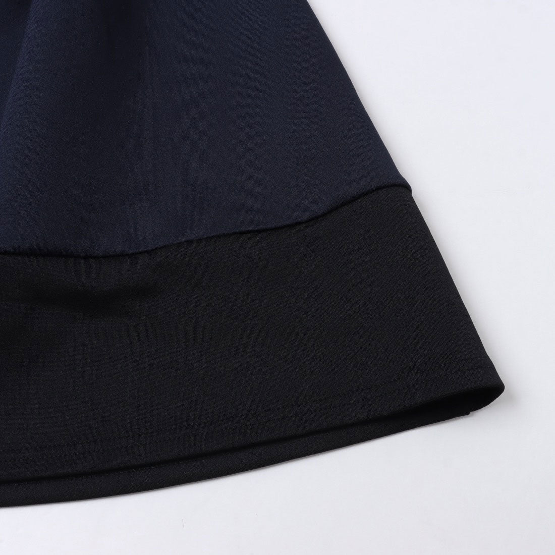 ドゥクラッセ DoCLASSE ドゥクラッセTシャツ×ダブル編みジャージー・セットアップ (ホワイト・パターン) ホワイト・パターン